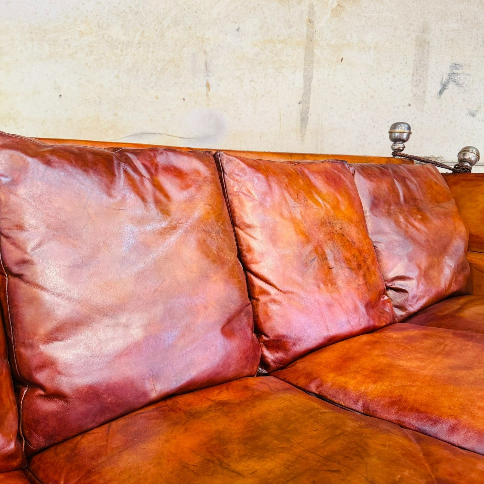 Stunning 1930s Knole Drop-End Large Four-Seater Tan Leather Sofa