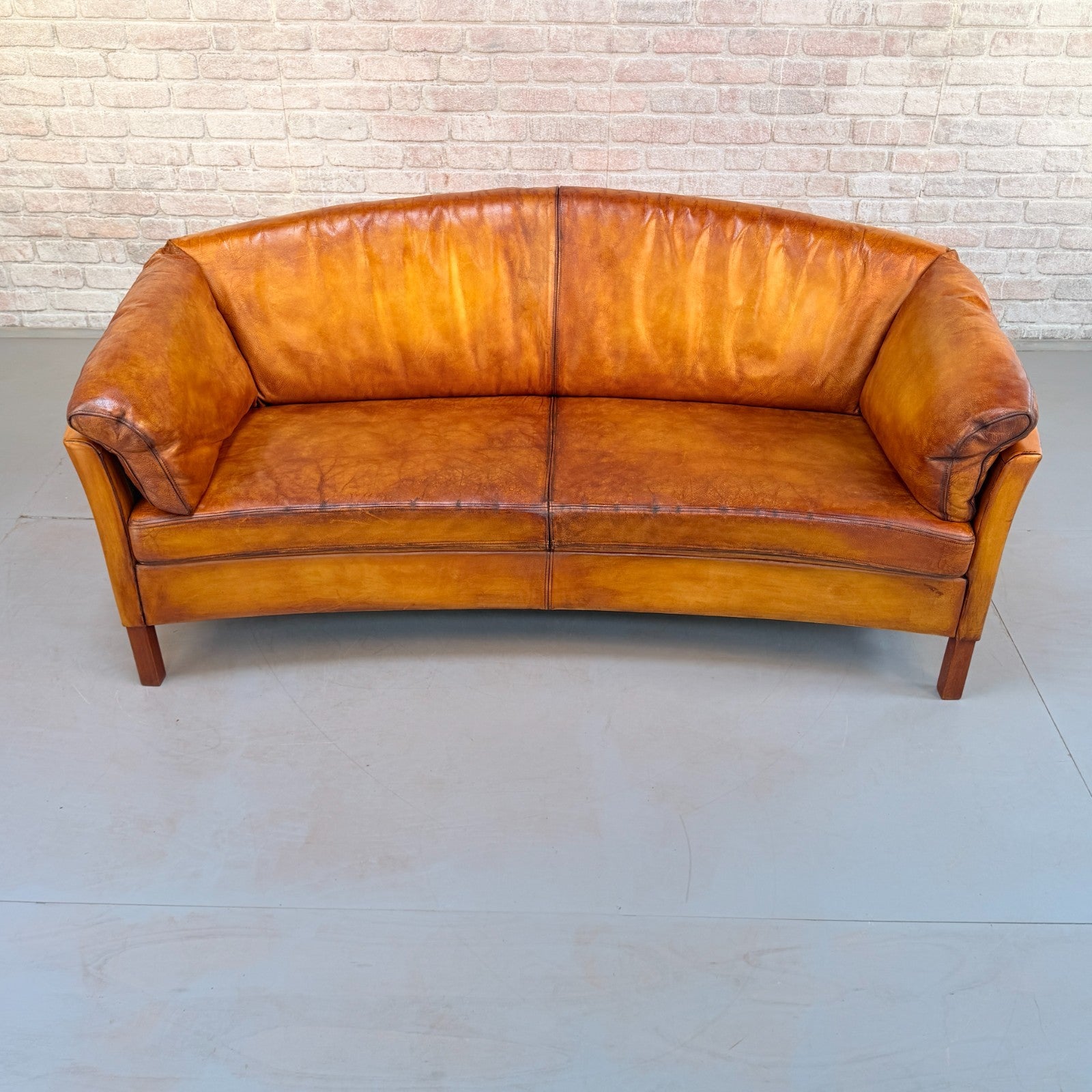 Vintage Mogens Hansen Danish Light Tan Leather 2.5 Seater Sofa Patina