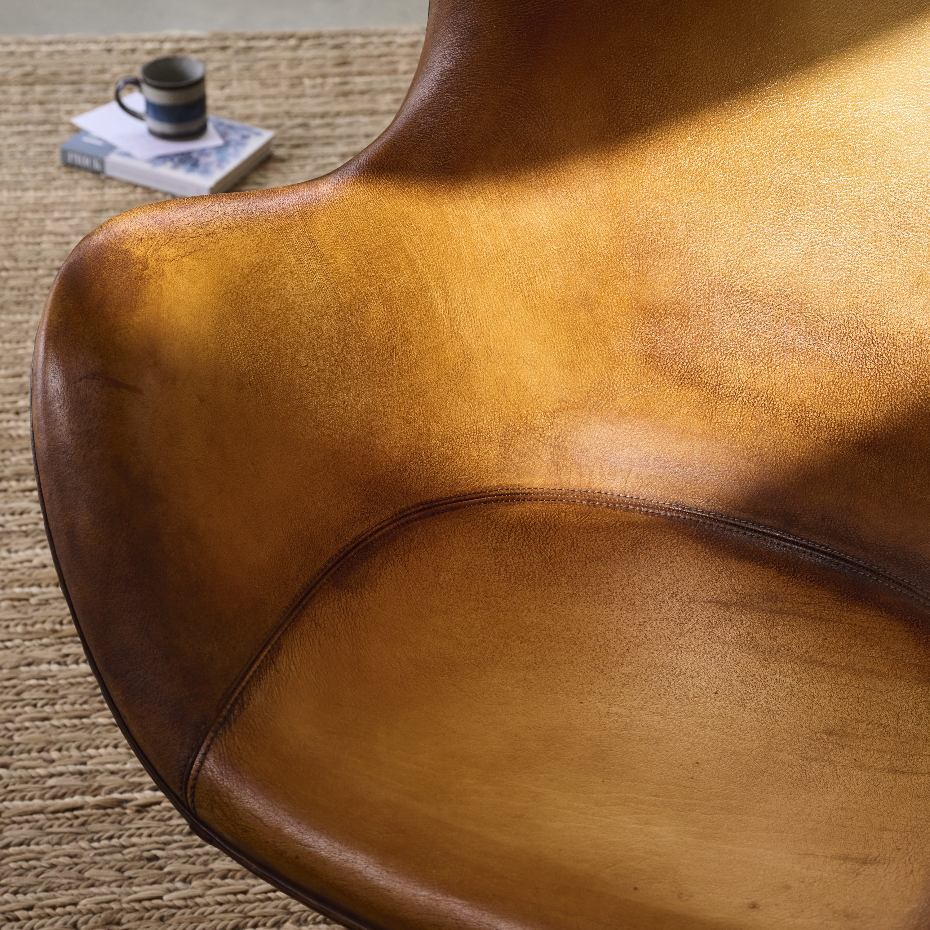 THE EGG | Chair