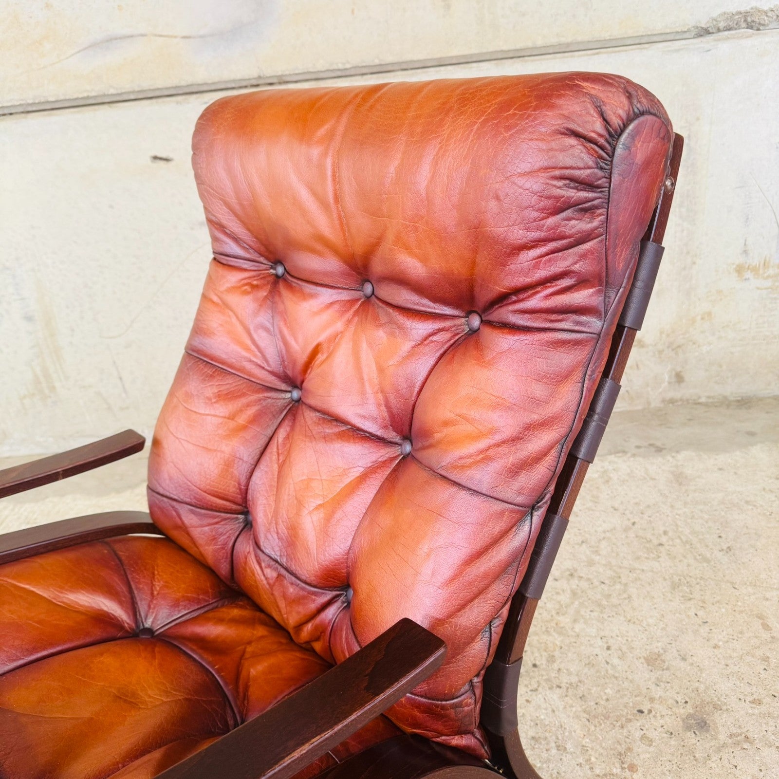 Norwegian Hove Møbler 'Skyline' Lounge Chair  & Footstool – 1970s Leather