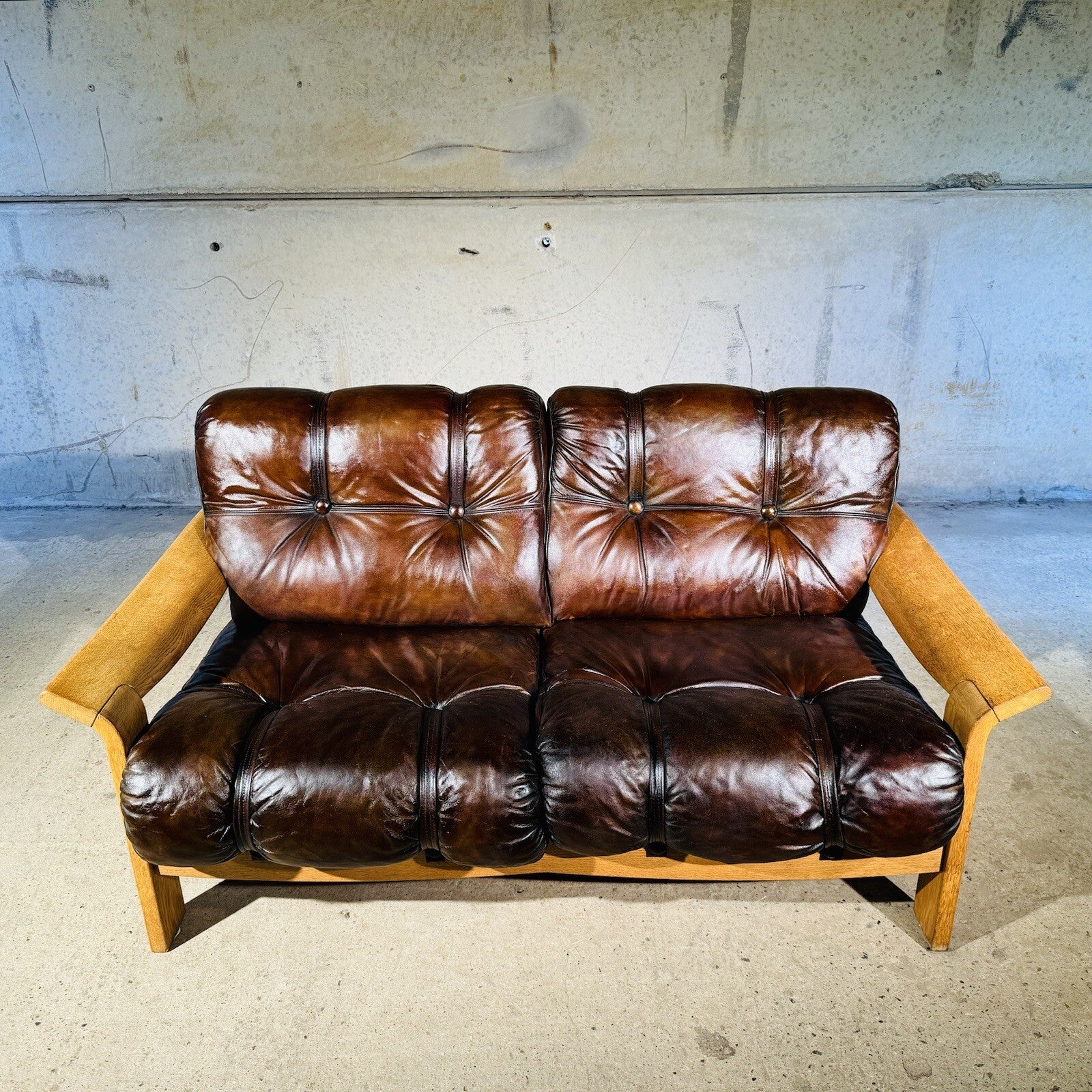 Nielaus Møbler Two-Seater Sofa Danish Design, Solid Oak, Hand-Dyed Leather