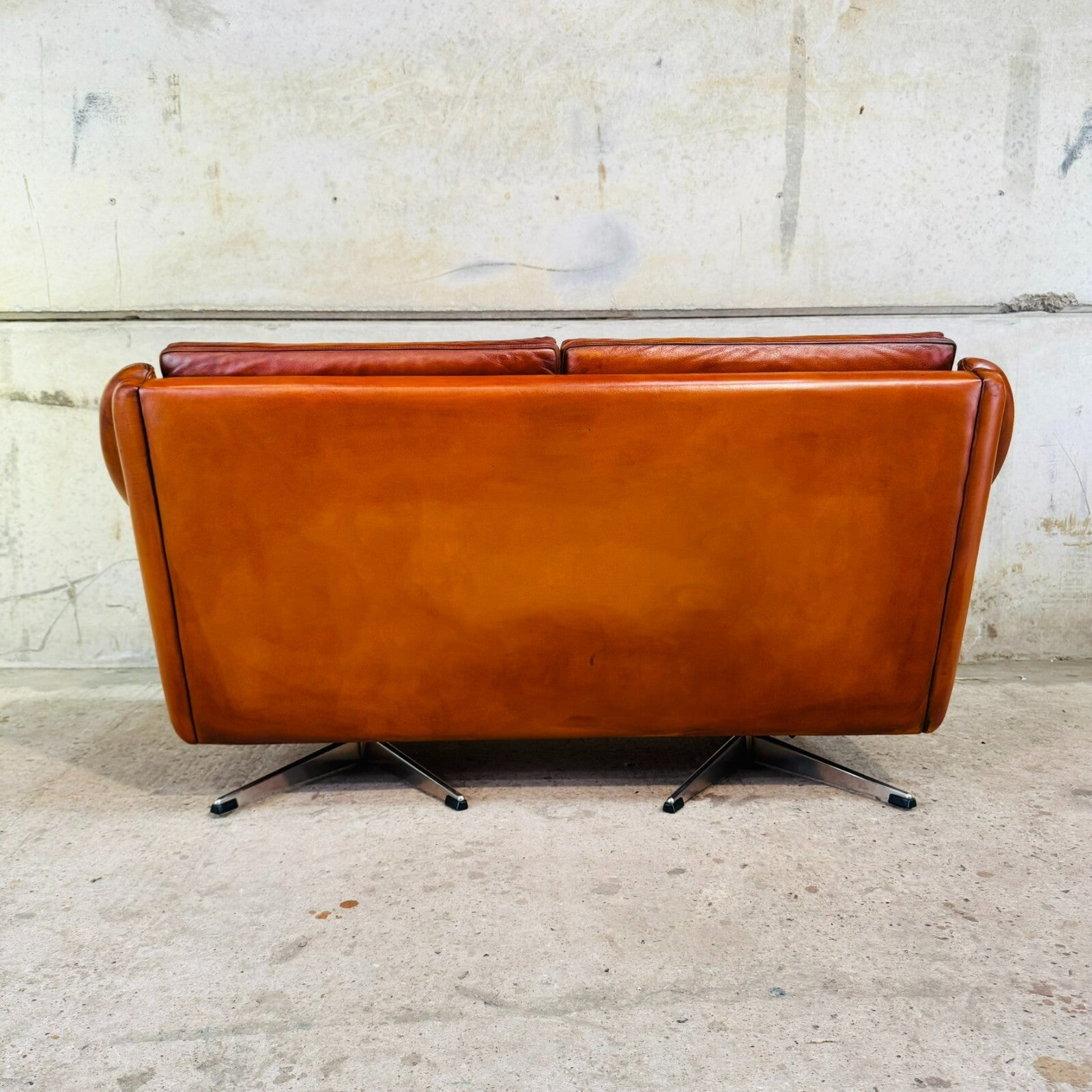 1970s "Matador" Two-Seater Light Tan Leather Sofa by Aage Christiansen