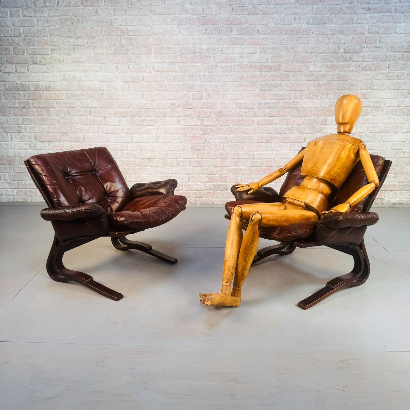 Pair of  1970s Danish ‘Skyline’ Brown Leather Armchairs by Hove Møbler