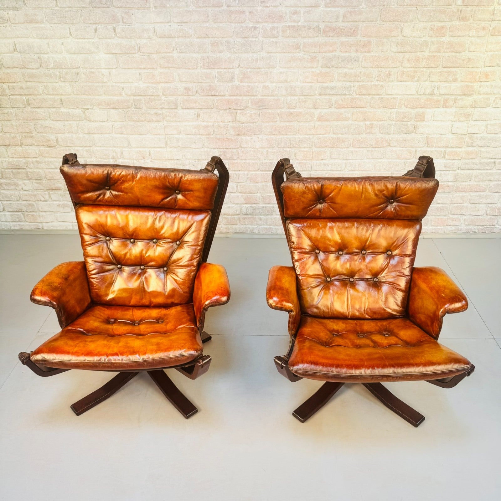Pair Vintage Trygg Mobler Superstar Chairs Sigurd Resell Tan Leather