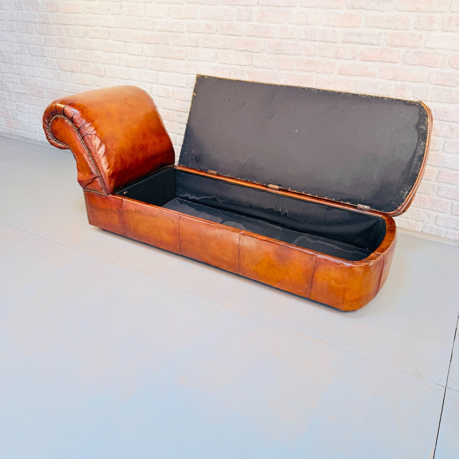 1920s Tan Leather Chaise Lounge Reclining Headrest Blanket Box Antique