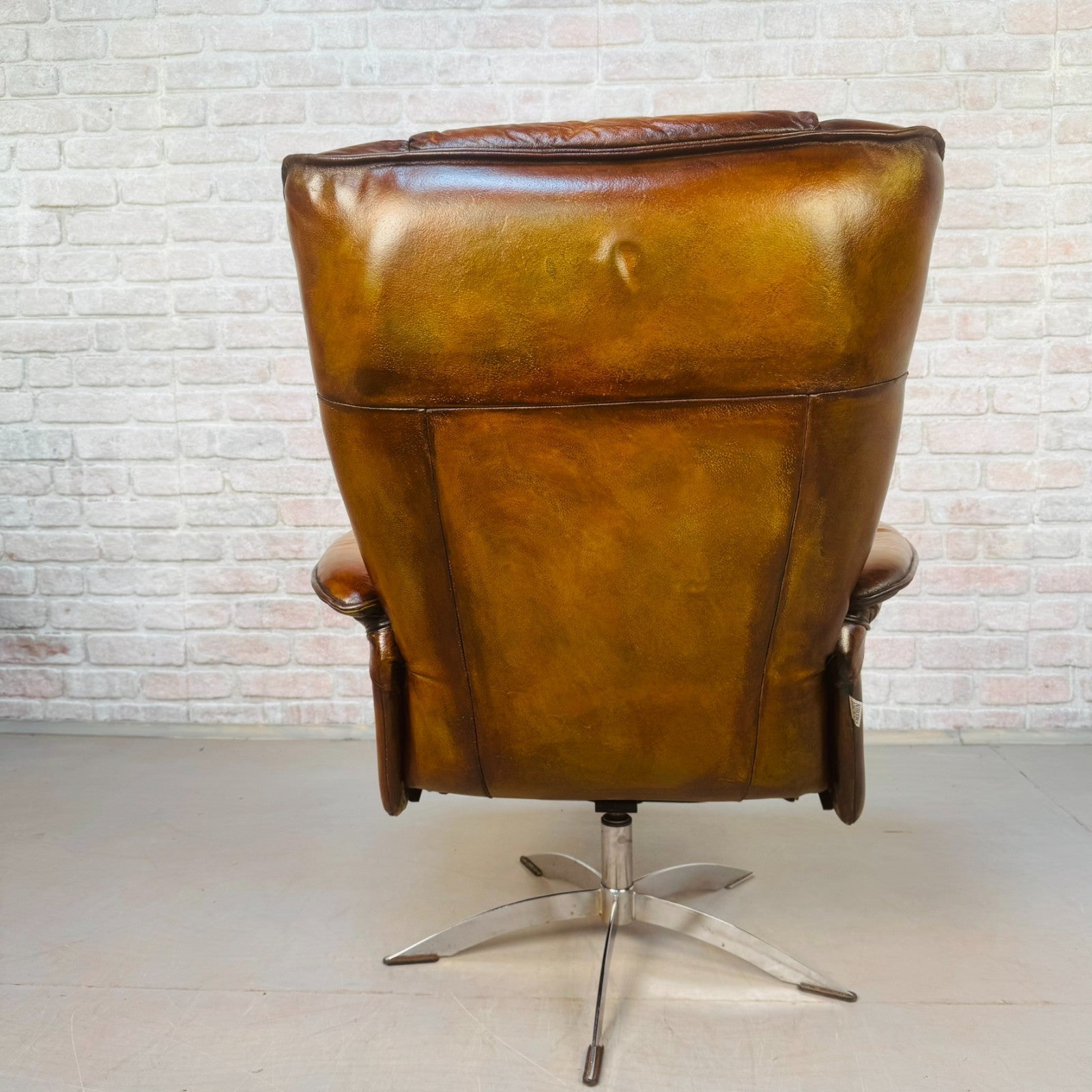 Vintage Danish Hort Knudsen Tan Leather Swivel Reclining Chair
