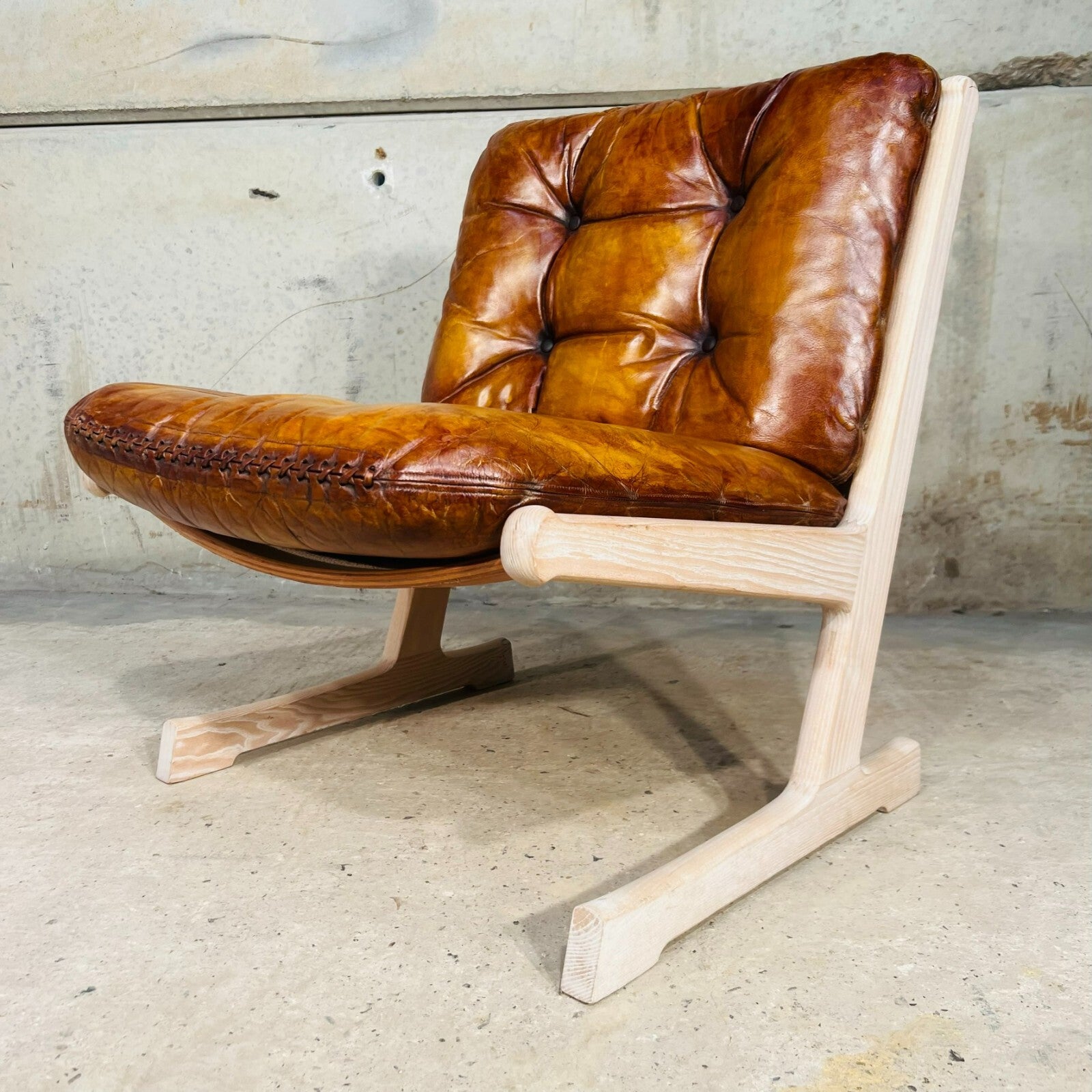 Super Stylish Danish Vintage Cado Lounge Chair Light Beech and Tan Leather