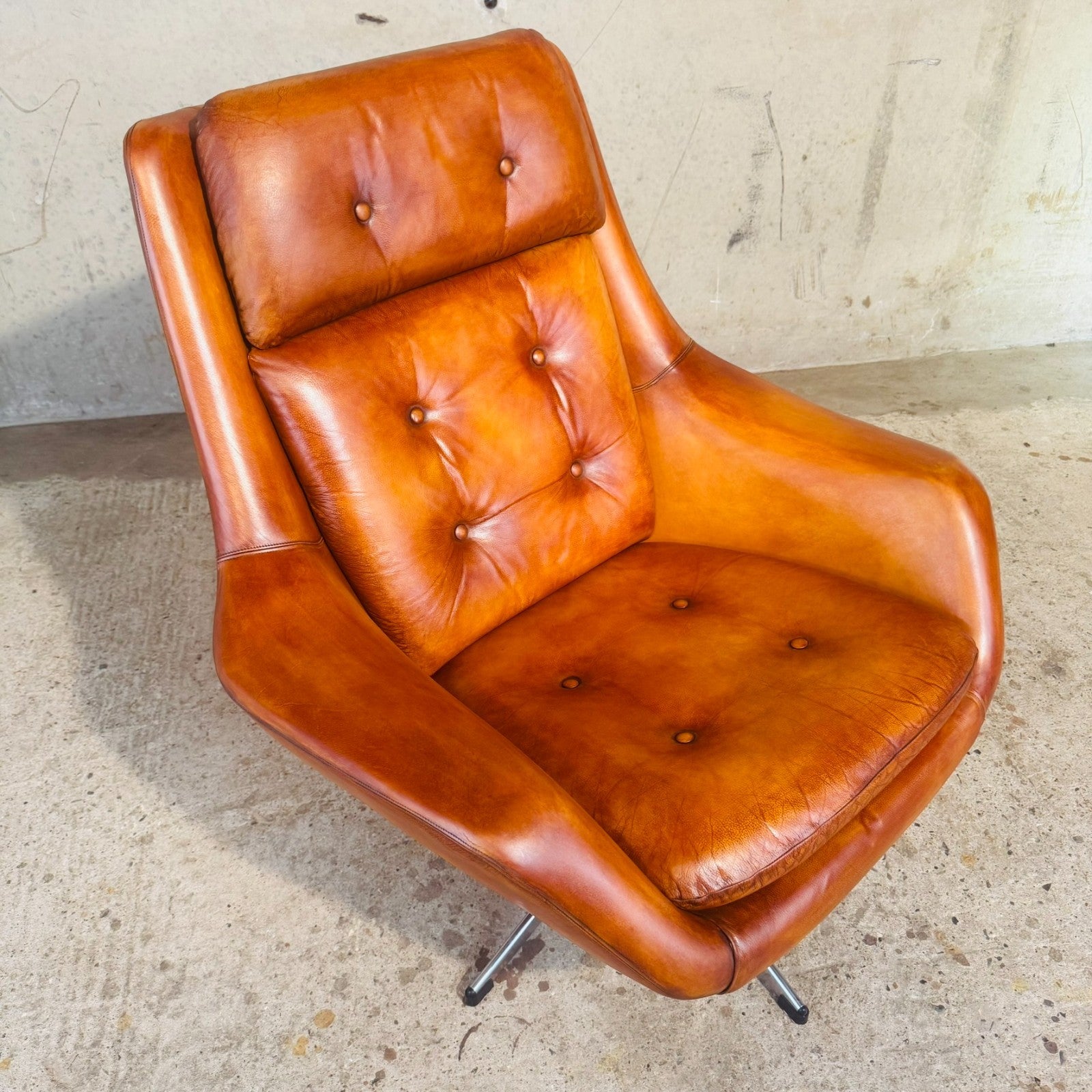 1970s Danish Egg Chair – Cognac Leather Swivel Base Generous Size