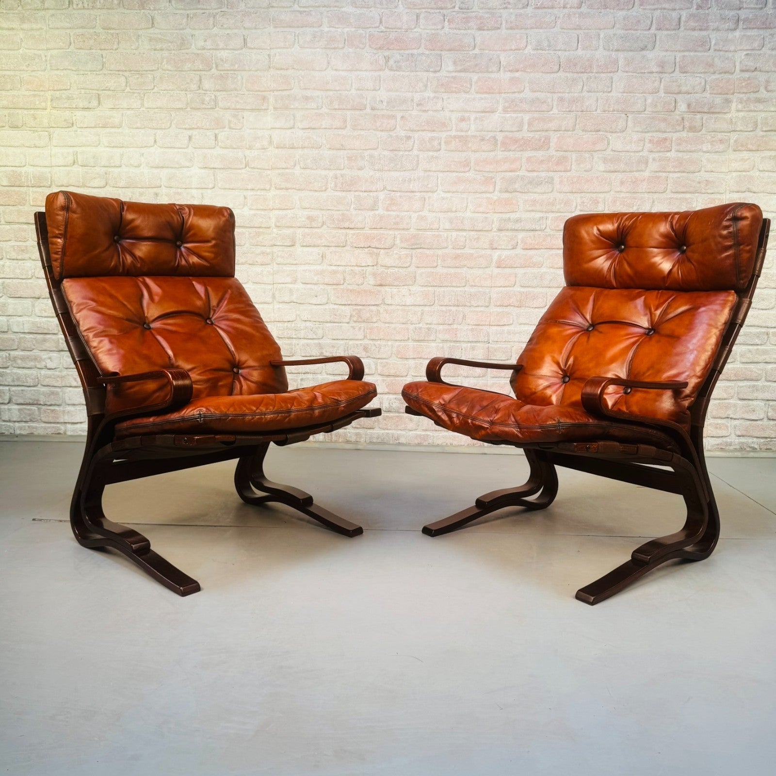 Vintage 1970s Hove Mobler Skyline Lounge Chairs Tan Leather Bentwood Beech