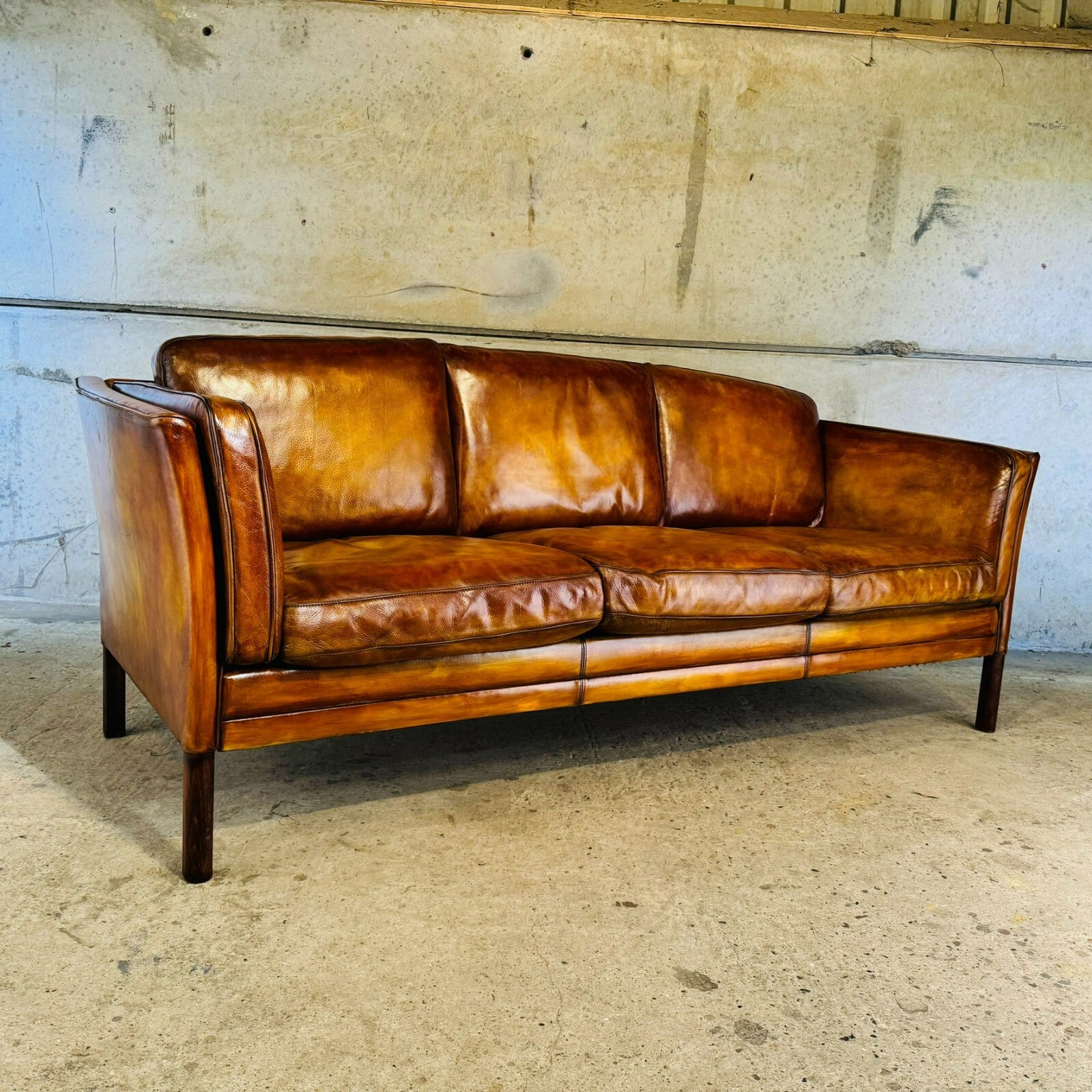 Long 1970s Danish Vintage Mogens Hansen Tan Leather Three-Seater Sofa
