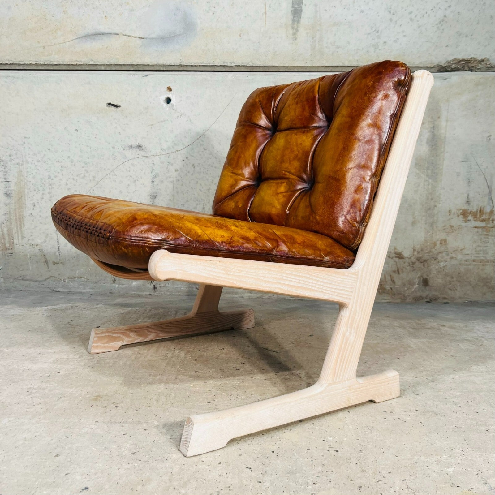Super Stylish Danish Vintage Cado Lounge Chair Light Beech and Tan Leather