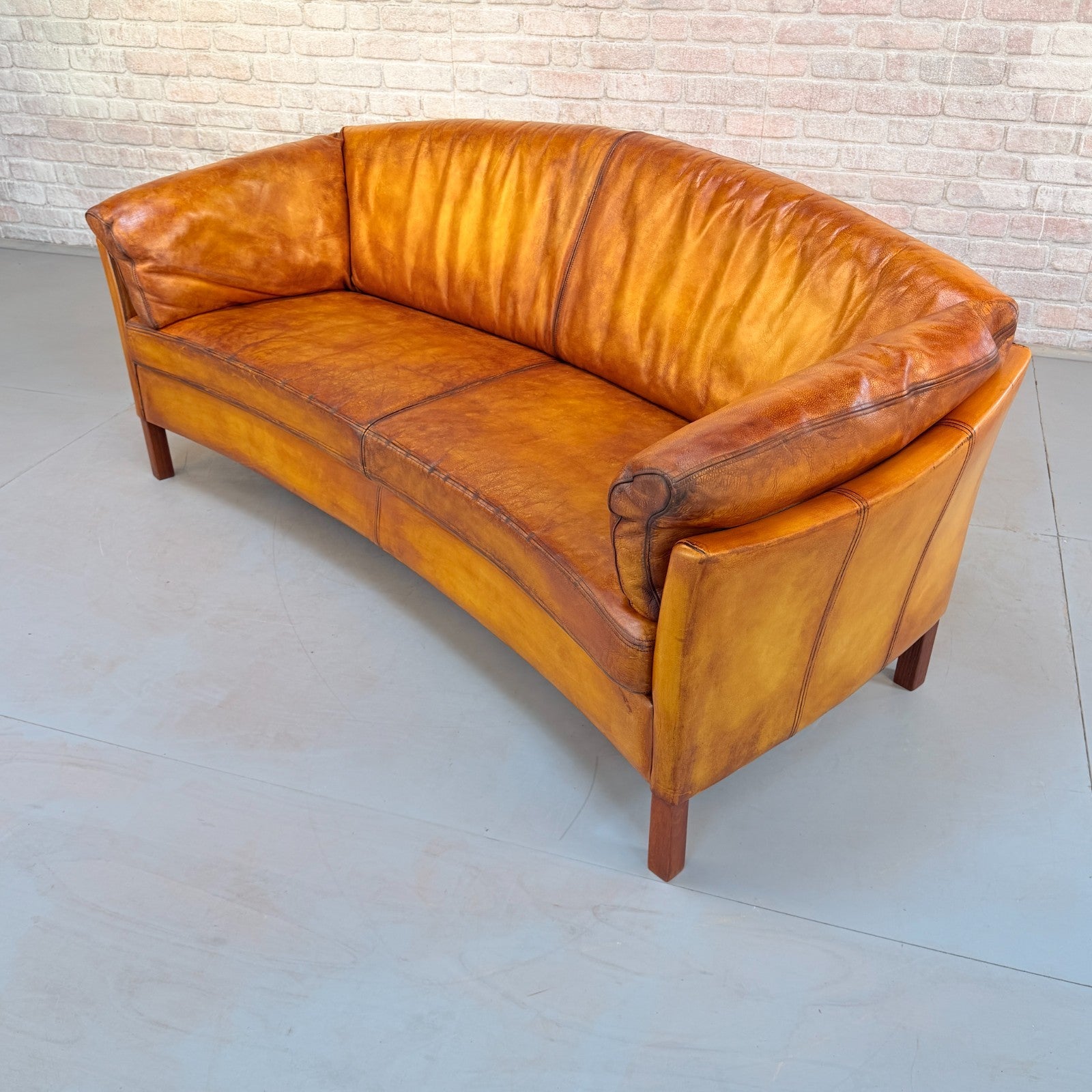 Vintage Mogens Hansen Danish Light Tan Leather 2.5 Seater Sofa Patina