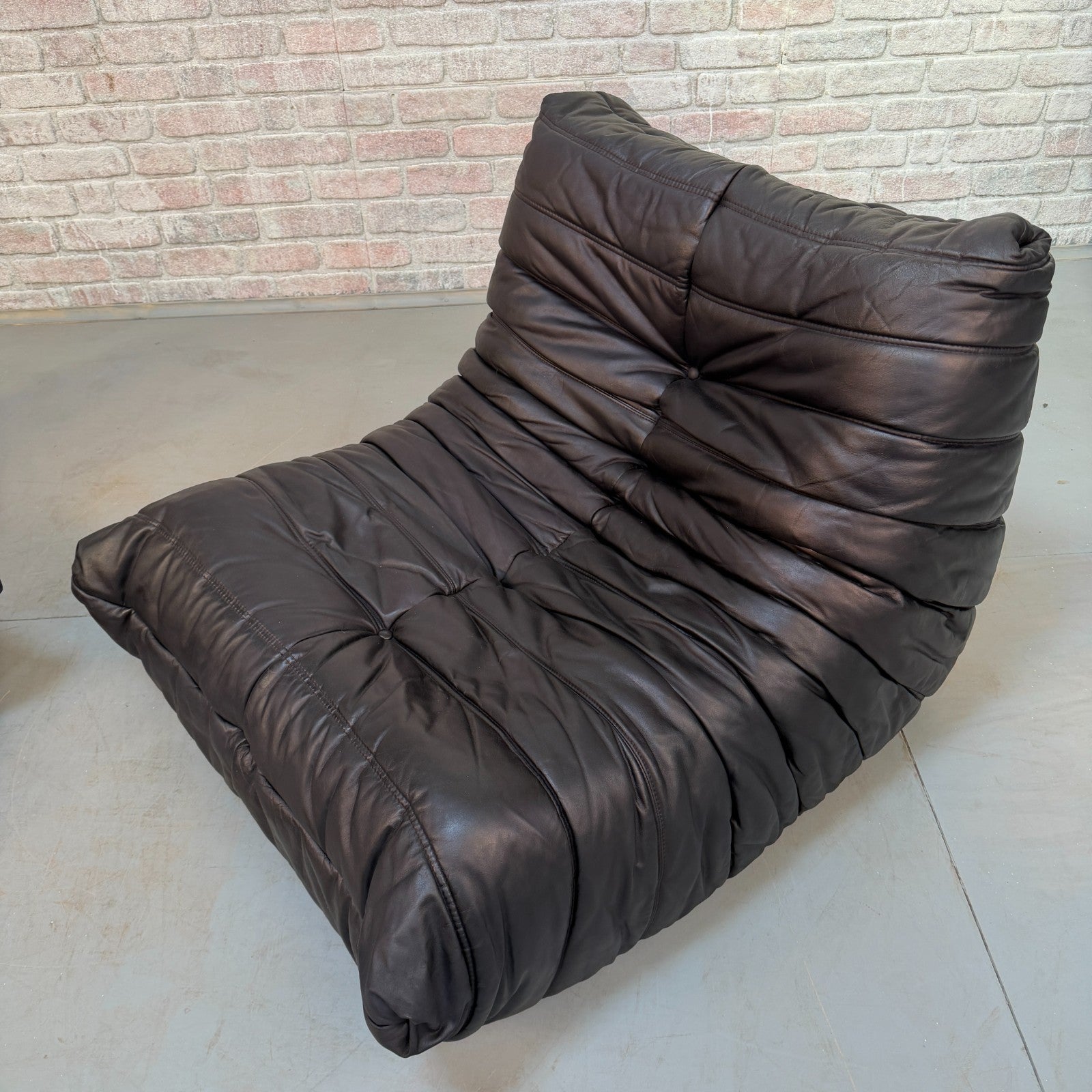 Pair of Vintage Ligne Roset Togo Black Hand-Dyed Leather Chairs - Michel Ducaroy