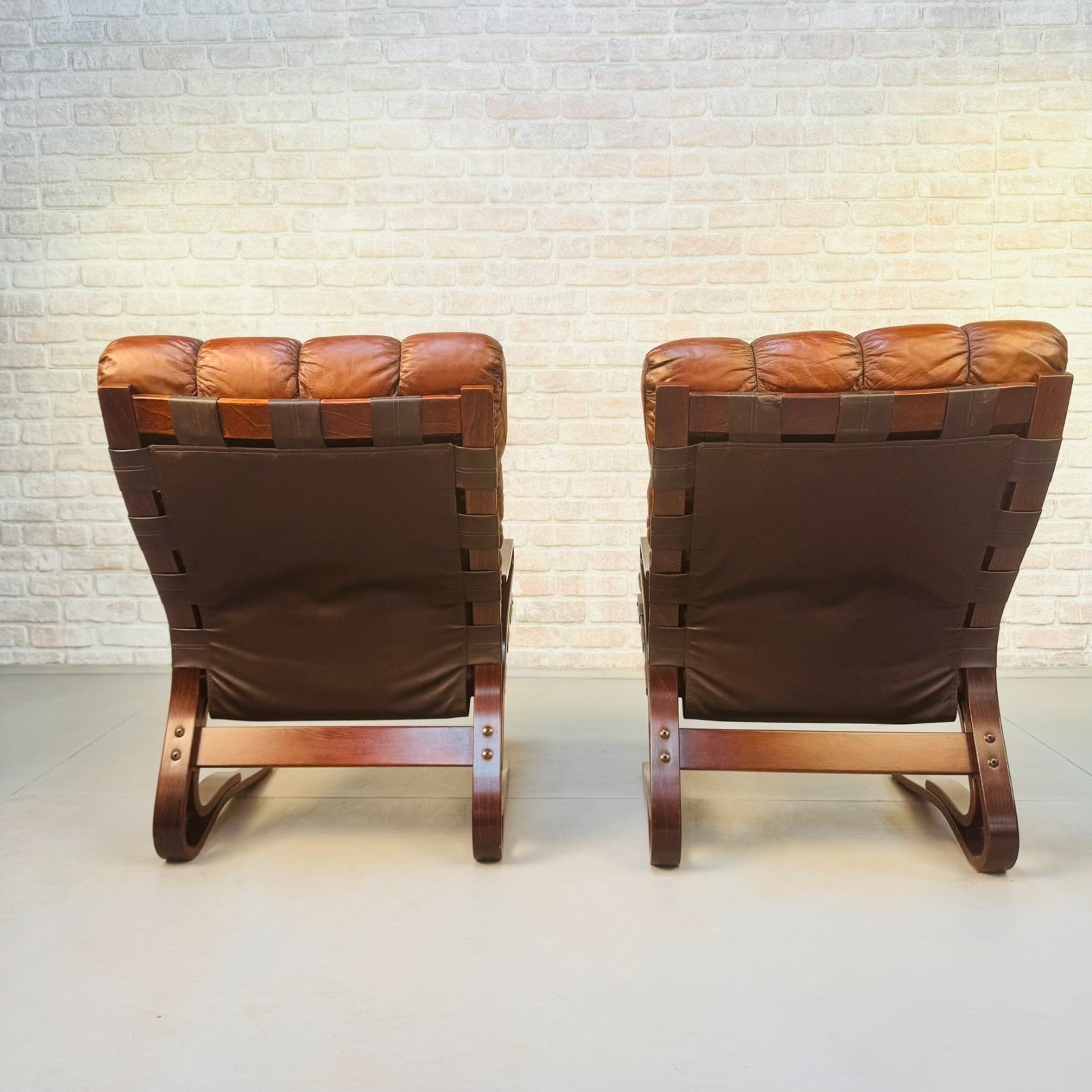 Pair of Vintage 1970s Norwegian Kengu Lounge Chairs by Rybo Rykken