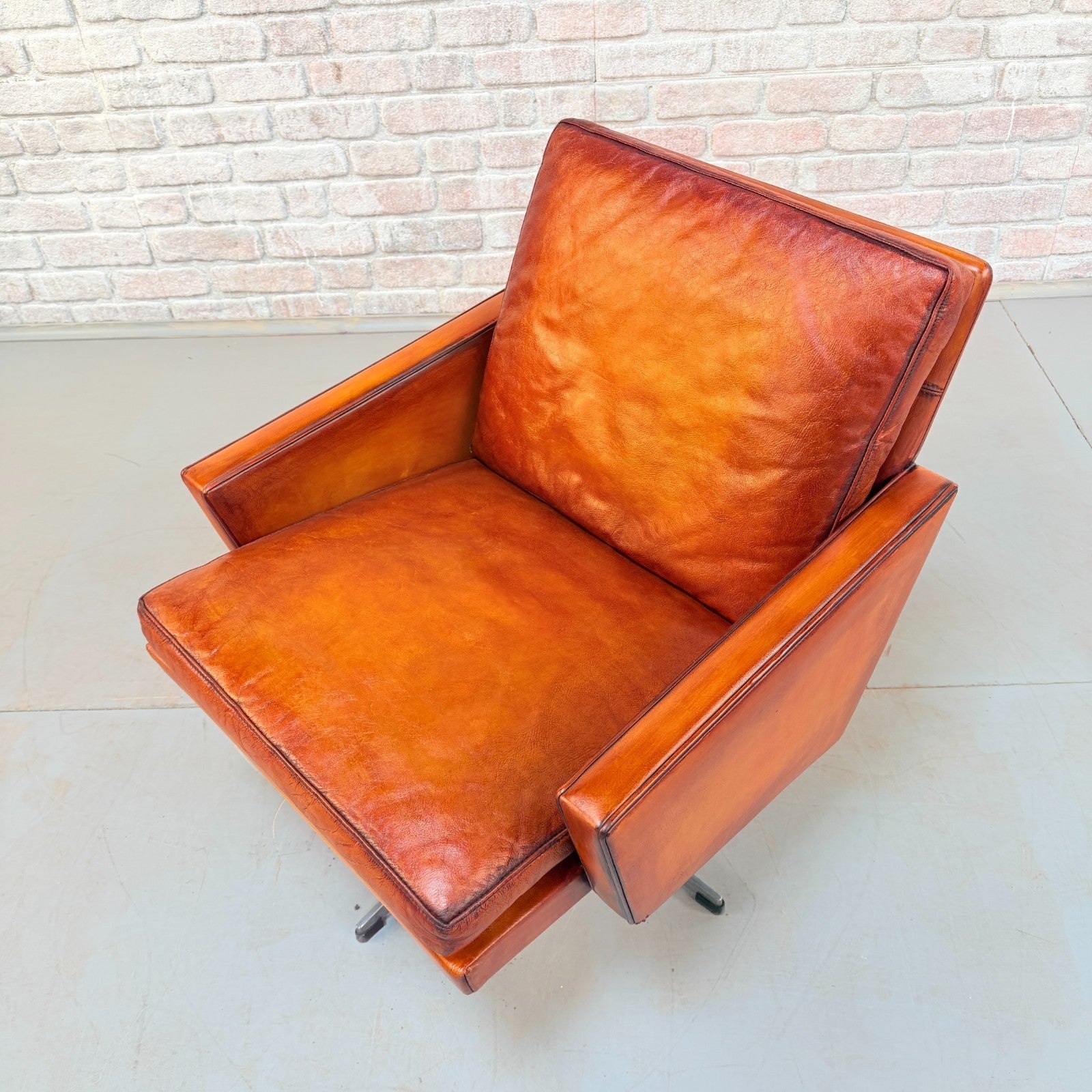 Vintage 1970s Danish Cognac Hand-Dyed Leather Swivel Chair