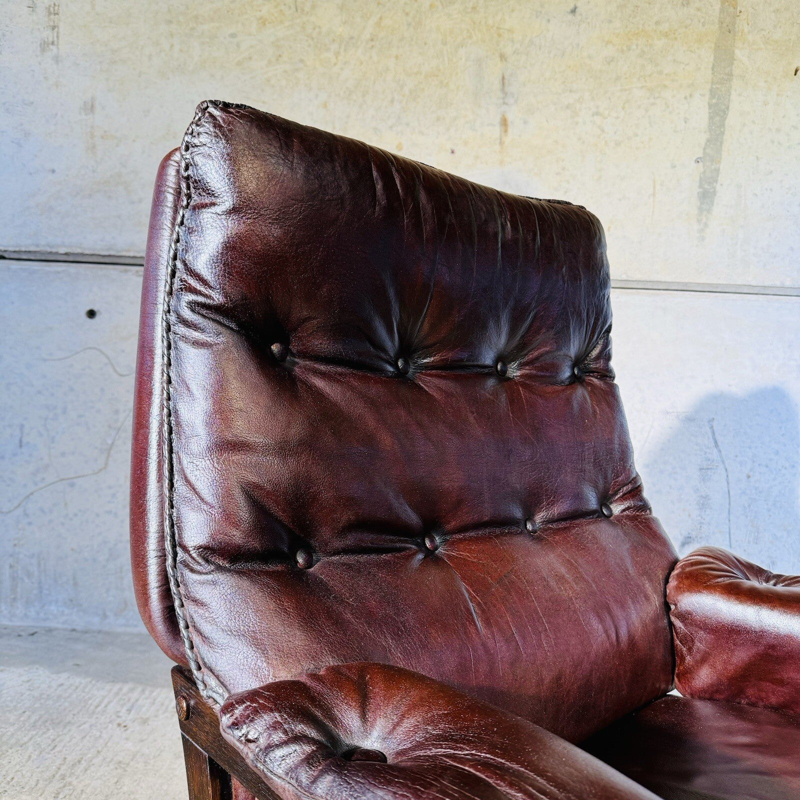 1 Of 2 Beautiful 70s Vintage Danish Chestnut Leather Swivel Chair