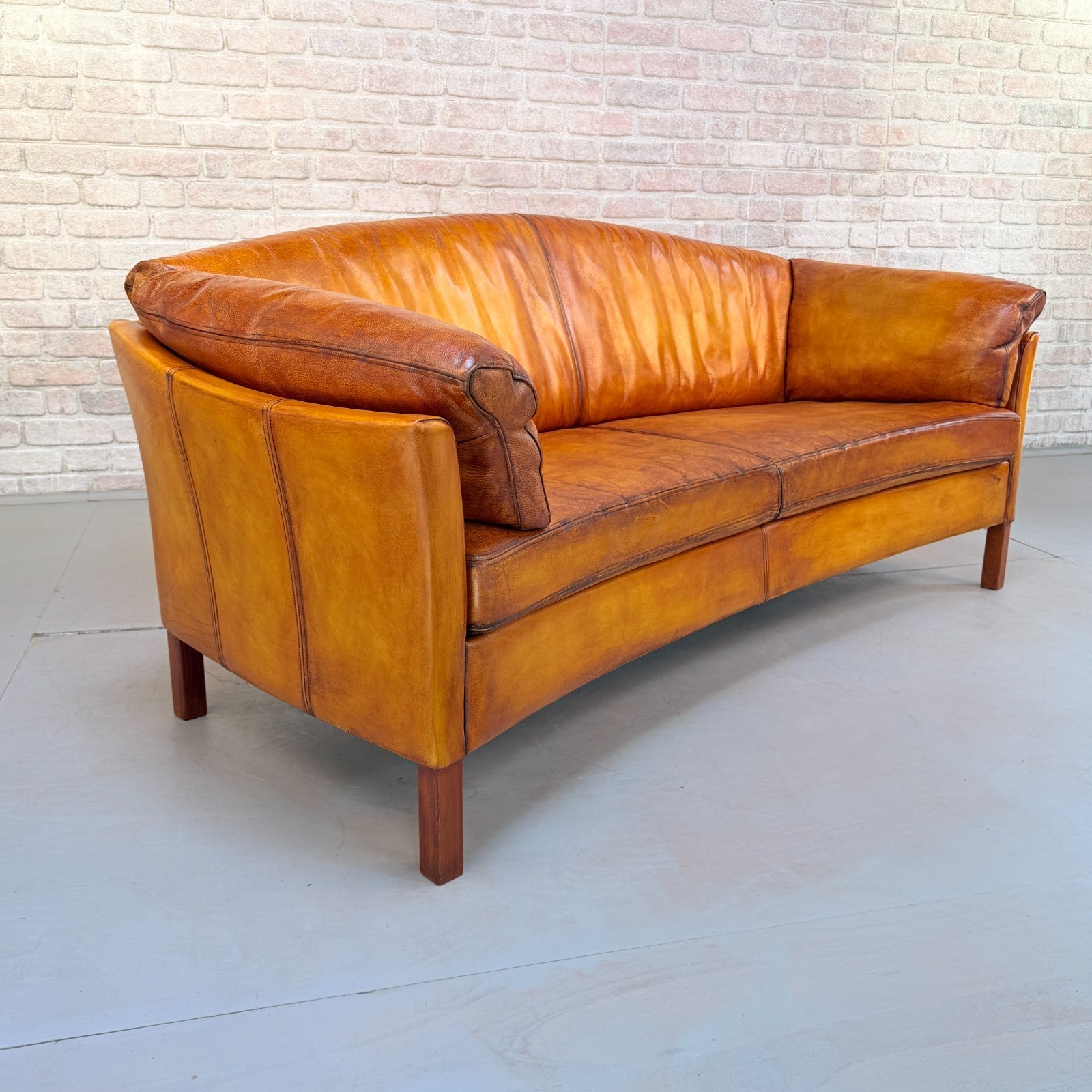 Vintage Mogens Hansen Danish Light Tan Leather 2.5 Seater Sofa Patina