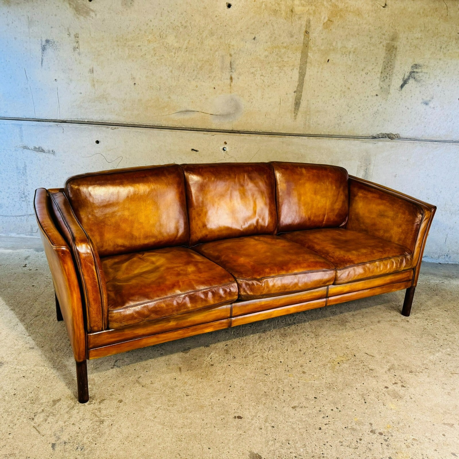 Long 1970s Danish Vintage Mogens Hansen Tan Leather Three-Seater Sofa