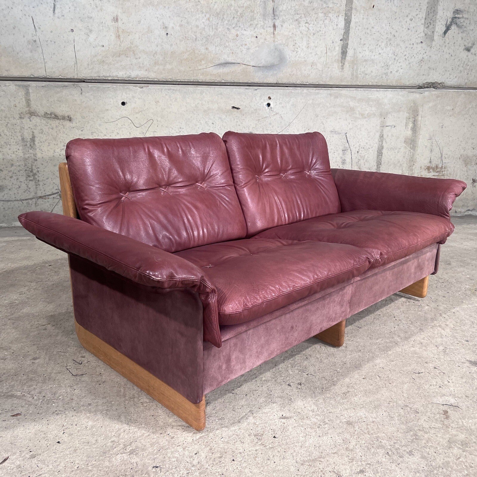 A Superb 1970s De Sede  two-seater Mauve leather sofa