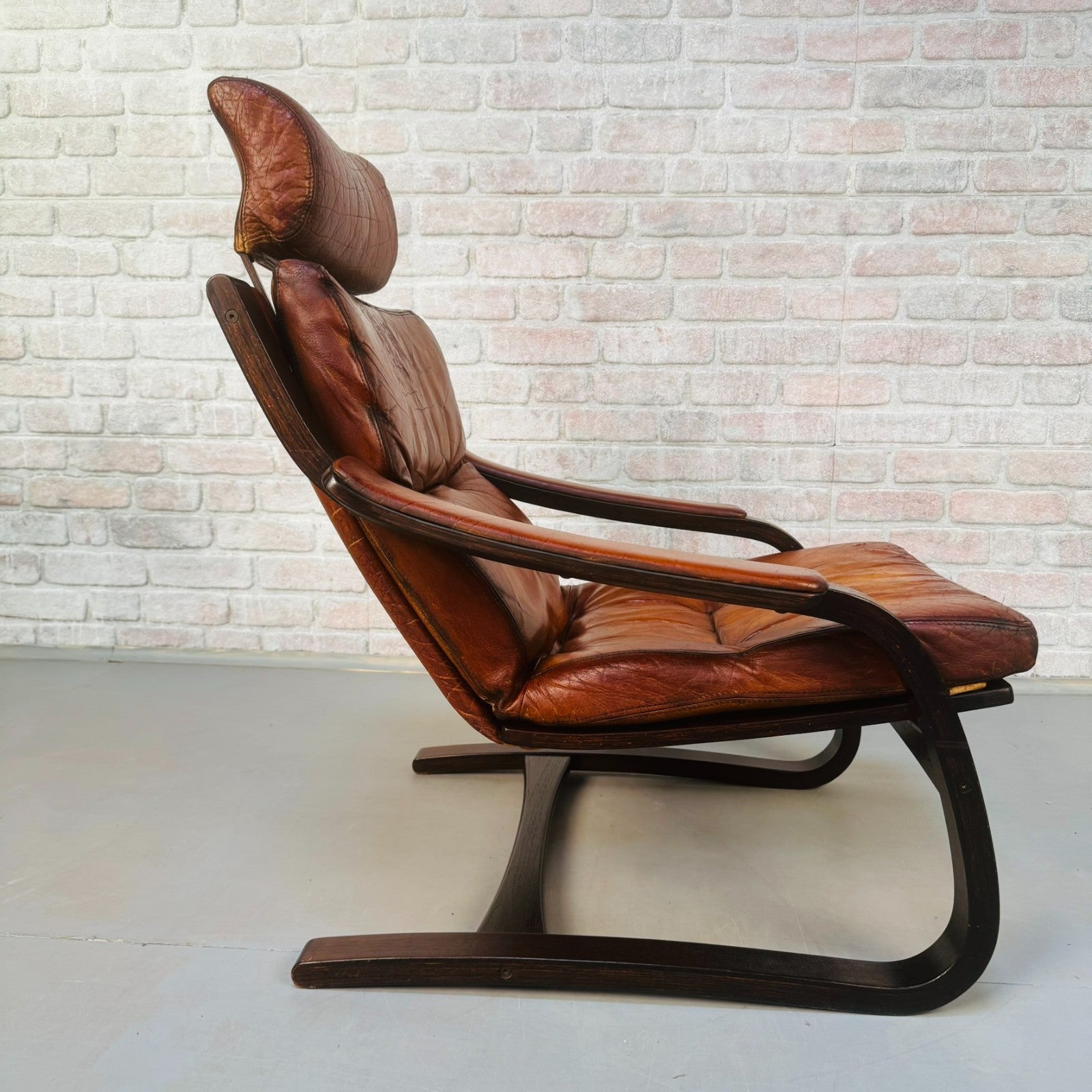 Vintage 1970s Skippers Møbler Danish Bentwood Cantilever Leather Armchair