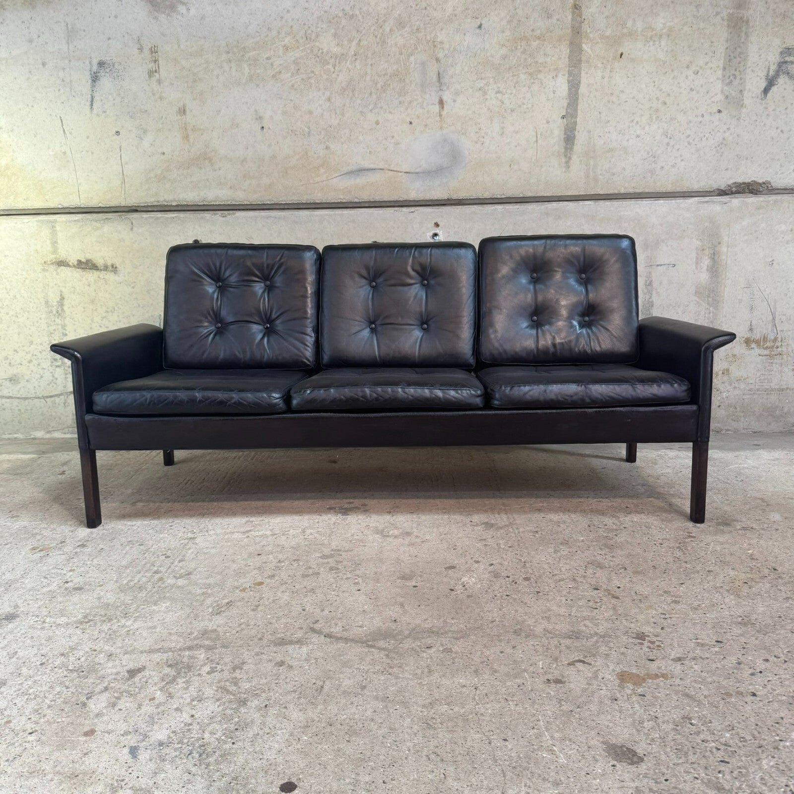 Danish 1970s Black Leather Three-Seater Sofa by Hans Olsen – Sleek Design