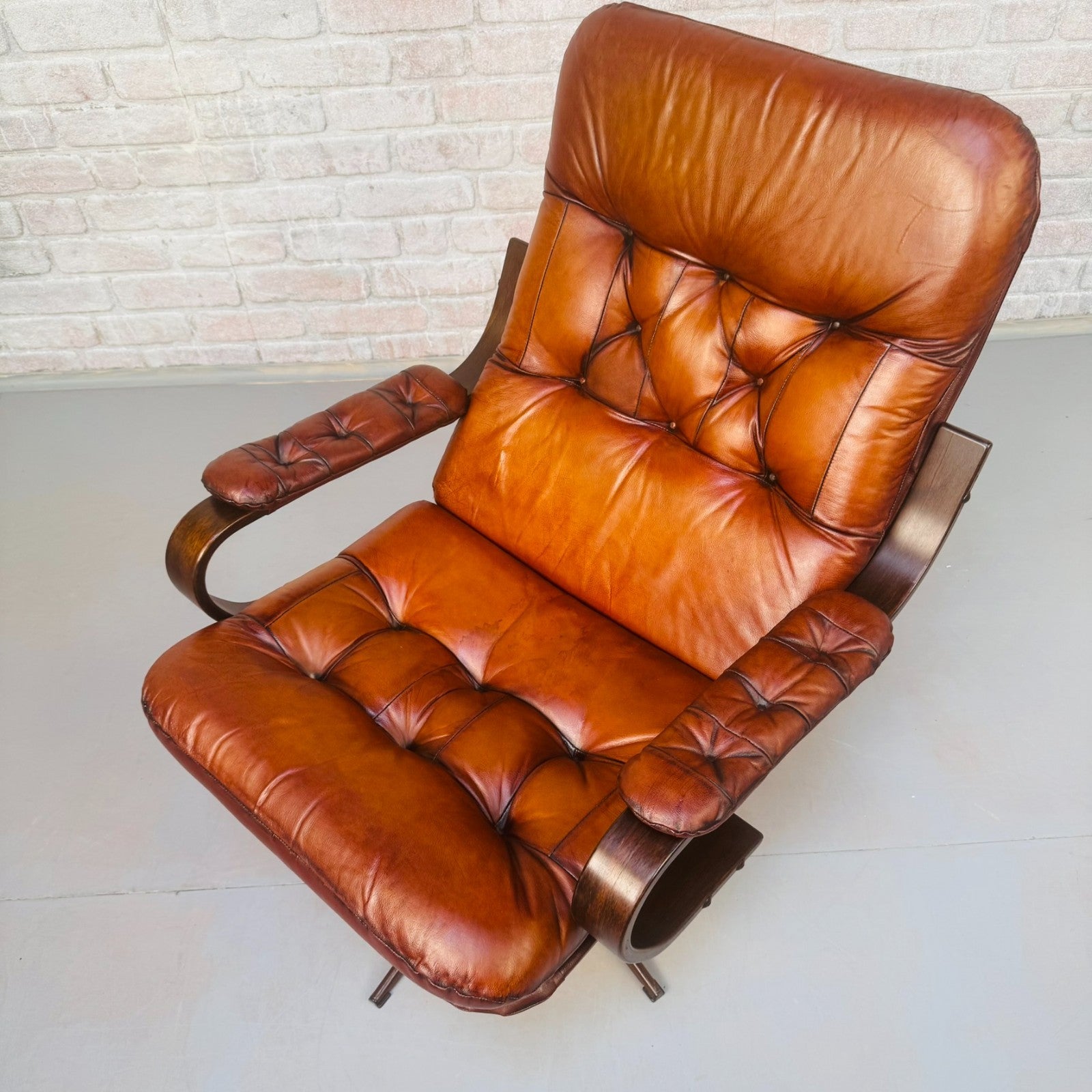 Vintage Danish Hand Dyed Tan Leather Swivel Chair – Neat Proportions