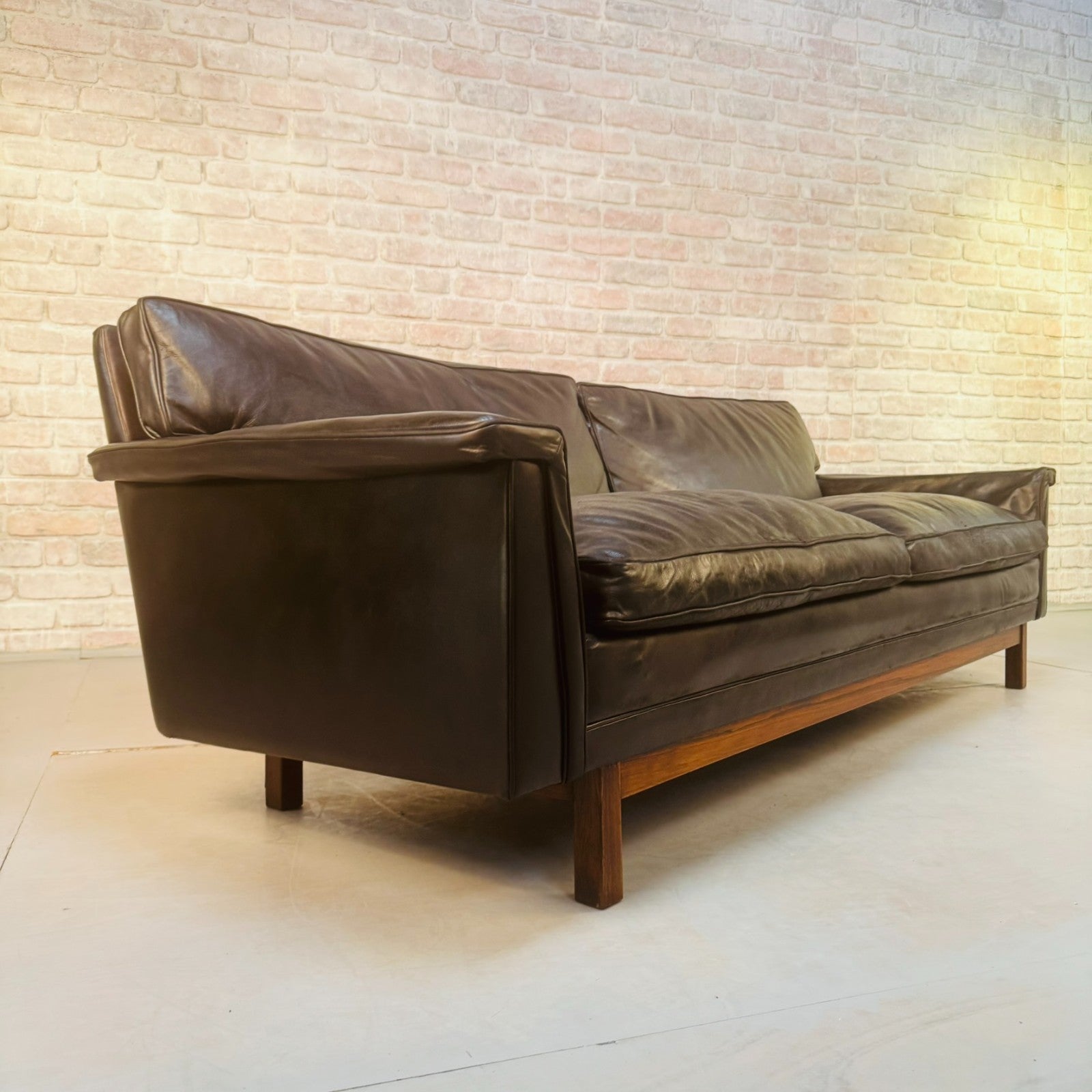 Long Vintage 1960s Swedish Black Leather Three Seater Sofa – Rosewood Base