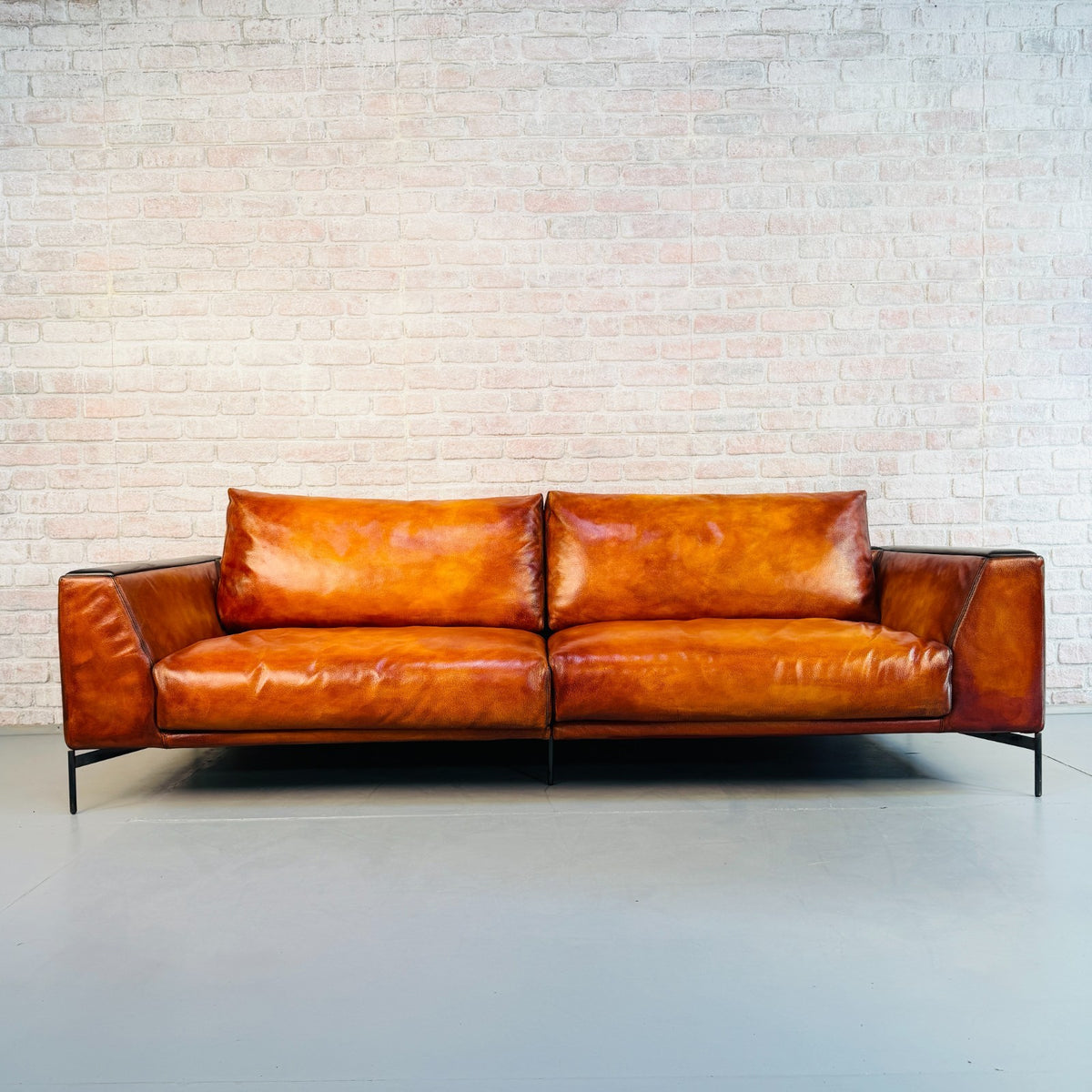 Vintage Arflex Italian Hand Dyed Tan Leather Large 3/4 Seater Sofa