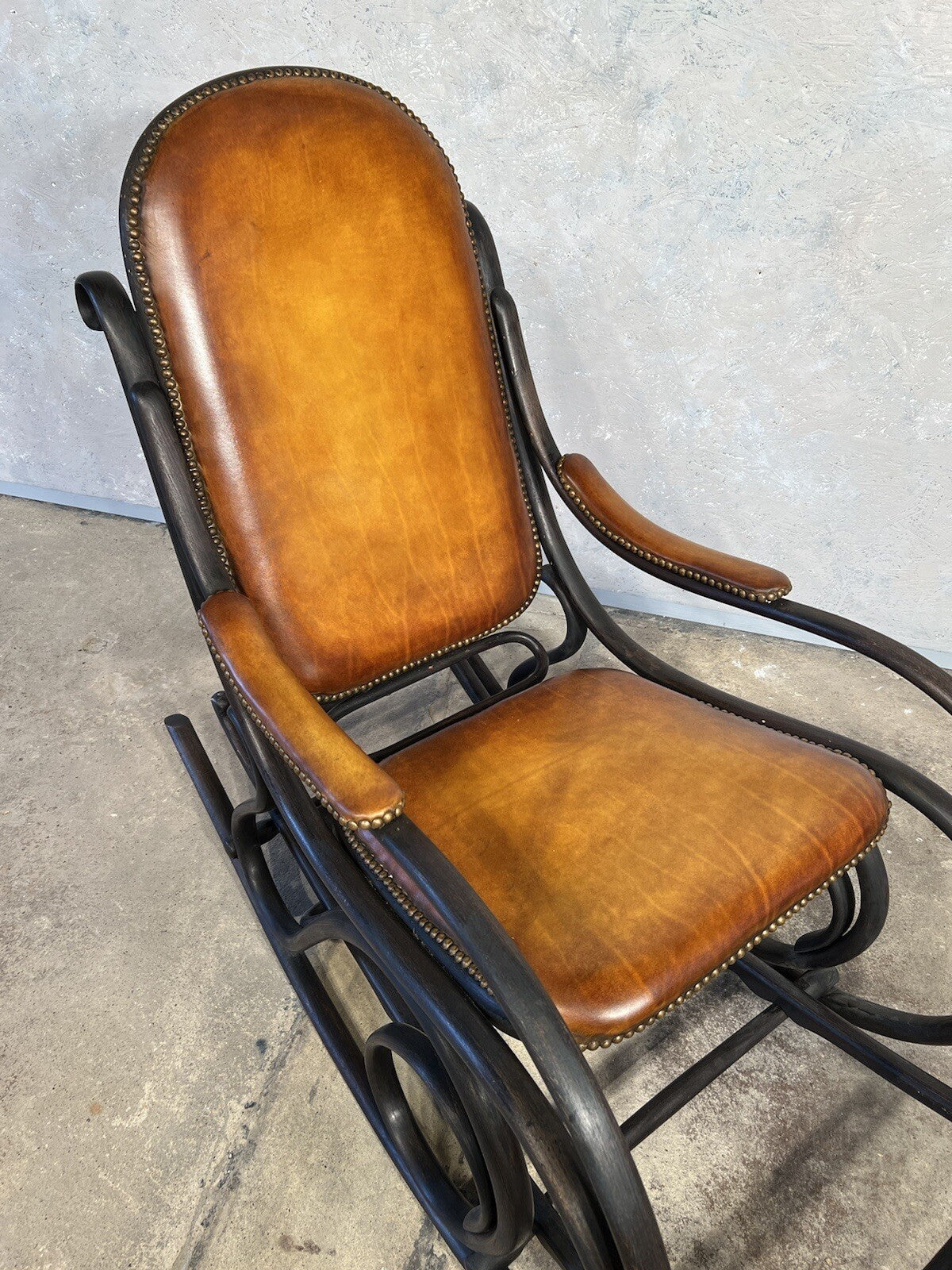 Antique Thonet Bentwood Rocking Chair With Retractable Footrest Leather