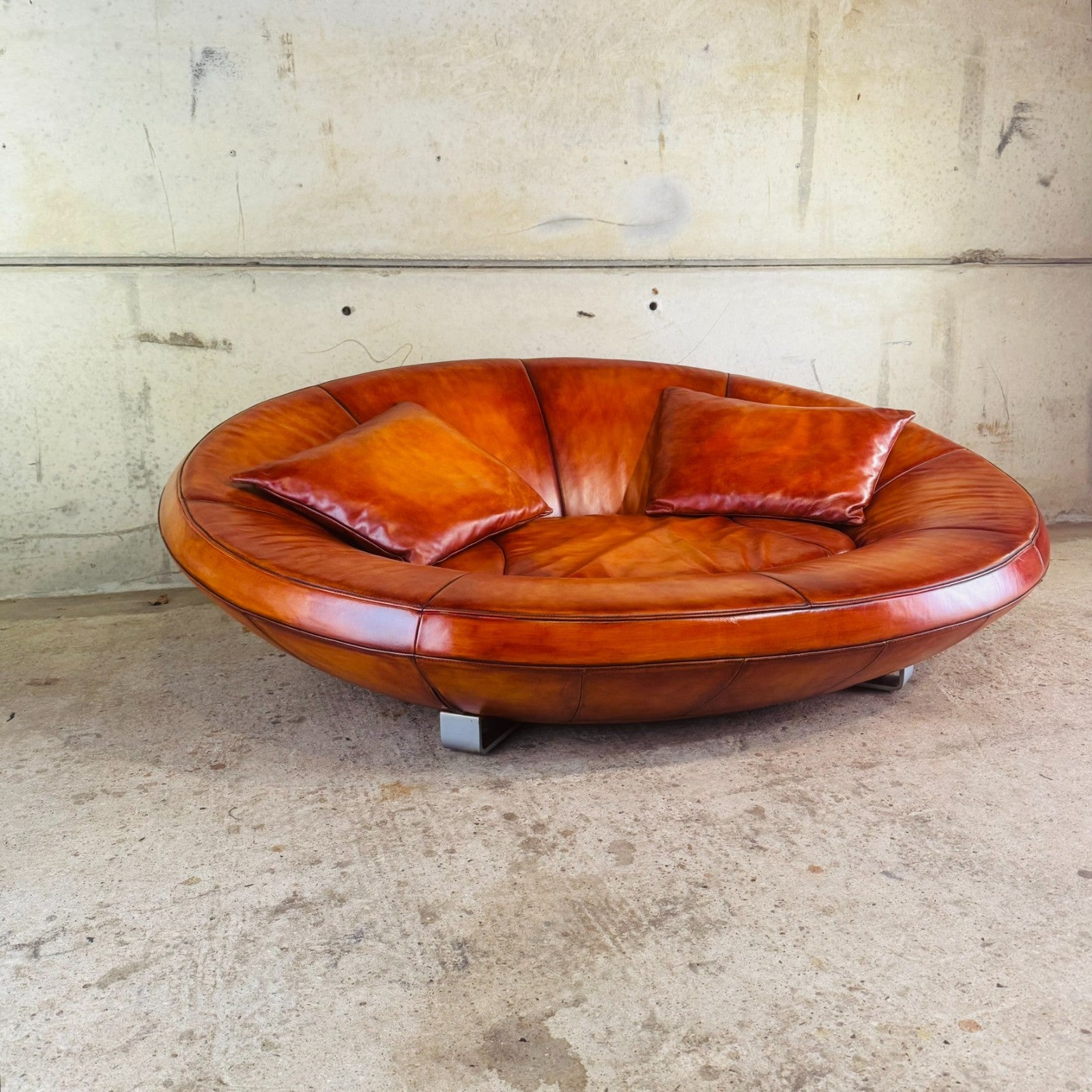 DS-152 Oval Swiss De Sede Two-Seater Tan Leather Sofa - Circa 2000