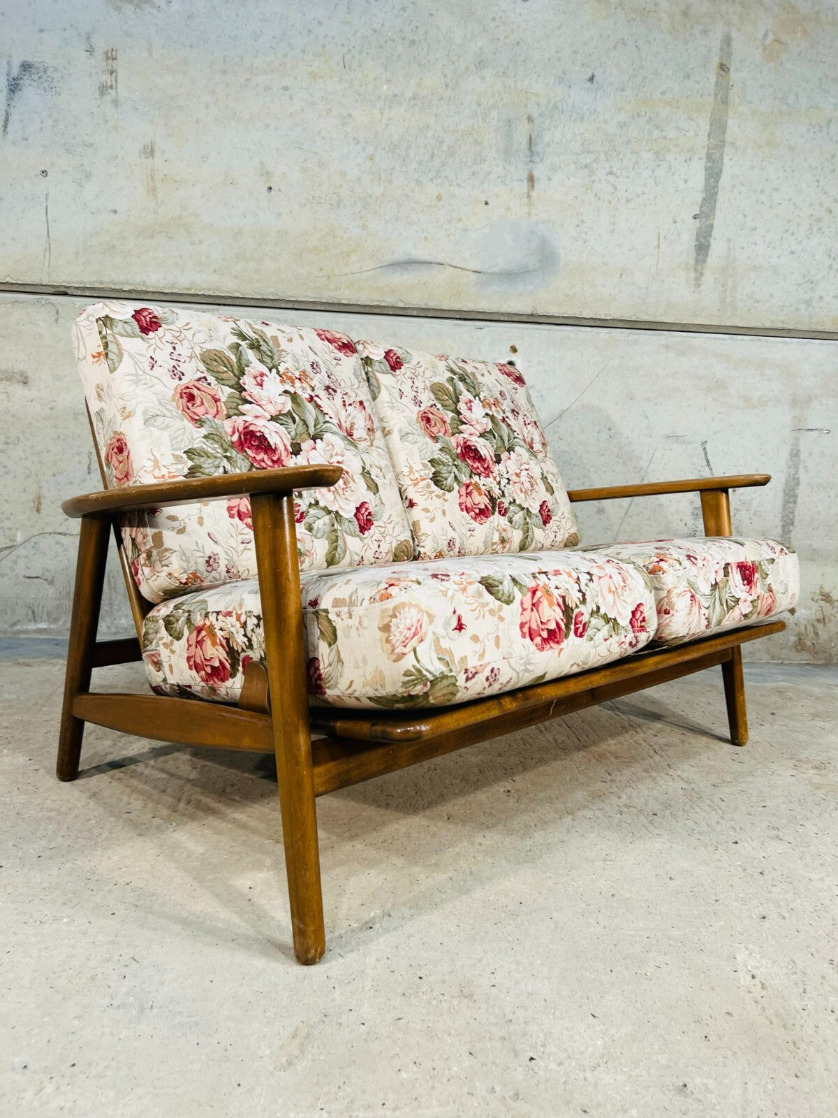 Original Danish 60s Hans Wegner GE-240 Sofa and Pair of Armchairs Suite