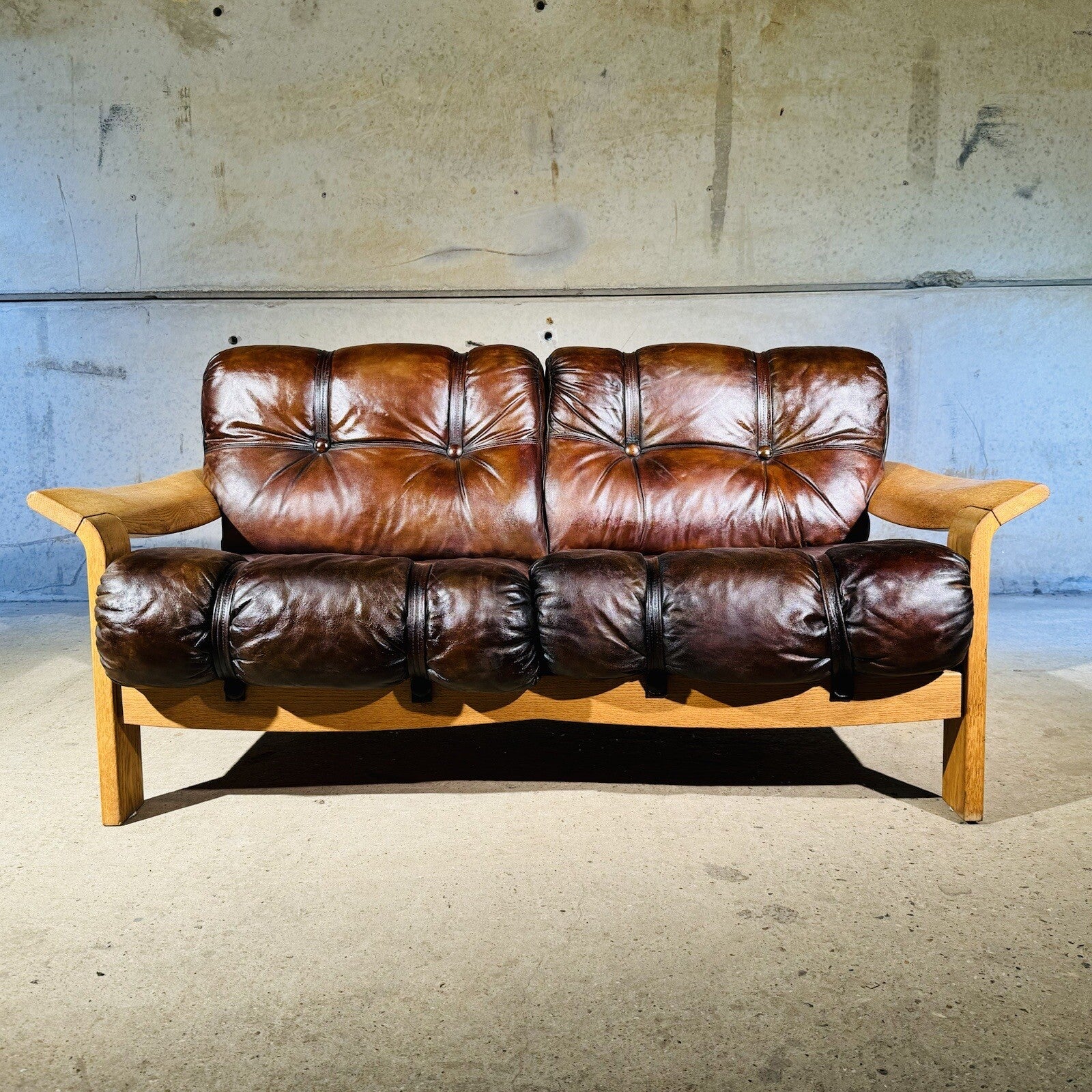 Nielaus Møbler Two-Seater Sofa Danish Design, Solid Oak, Hand-Dyed Leather