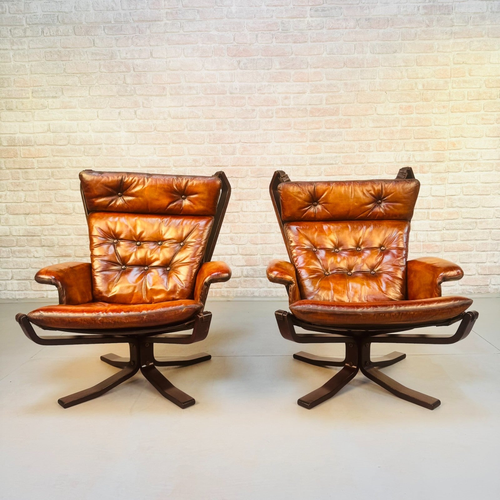 Pair Vintage Trygg Mobler Superstar Chairs Sigurd Resell Tan Leather