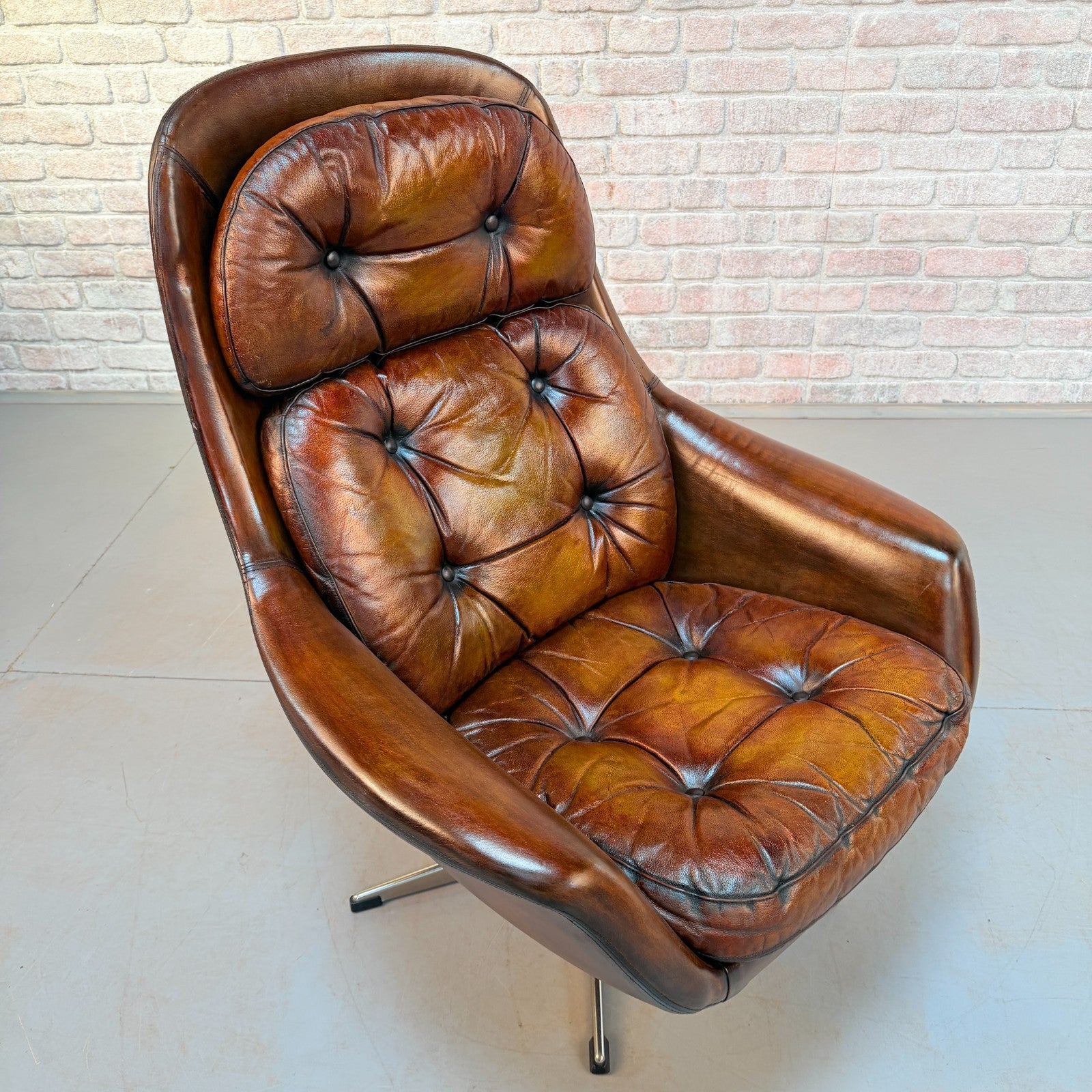 Vintage H.W. Klein for Bramin Swivel Tan Hand-Dyed Leather Egg Chair
