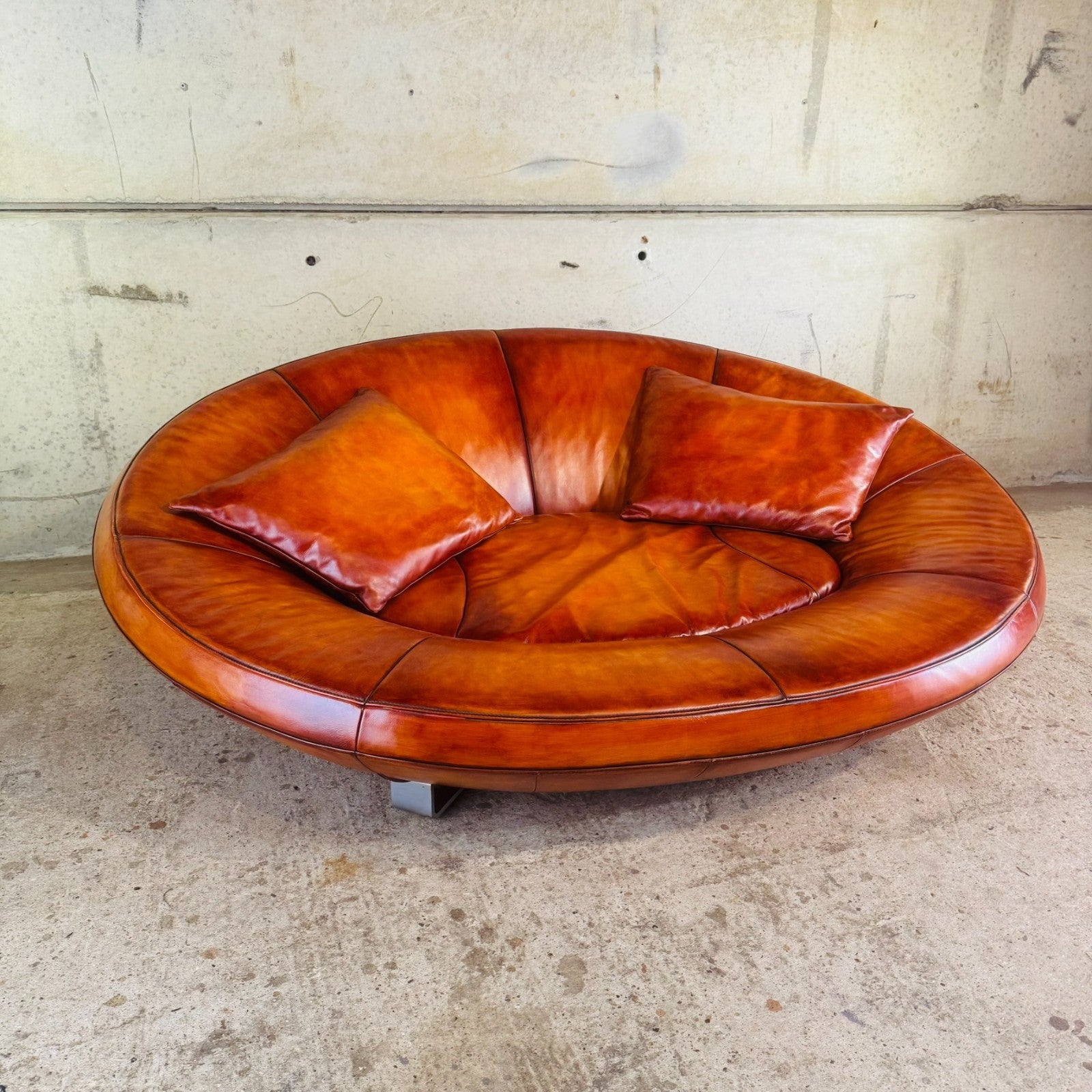 DS-152 Oval Swiss De Sede Two-Seater Tan Leather Sofa - Circa 2000