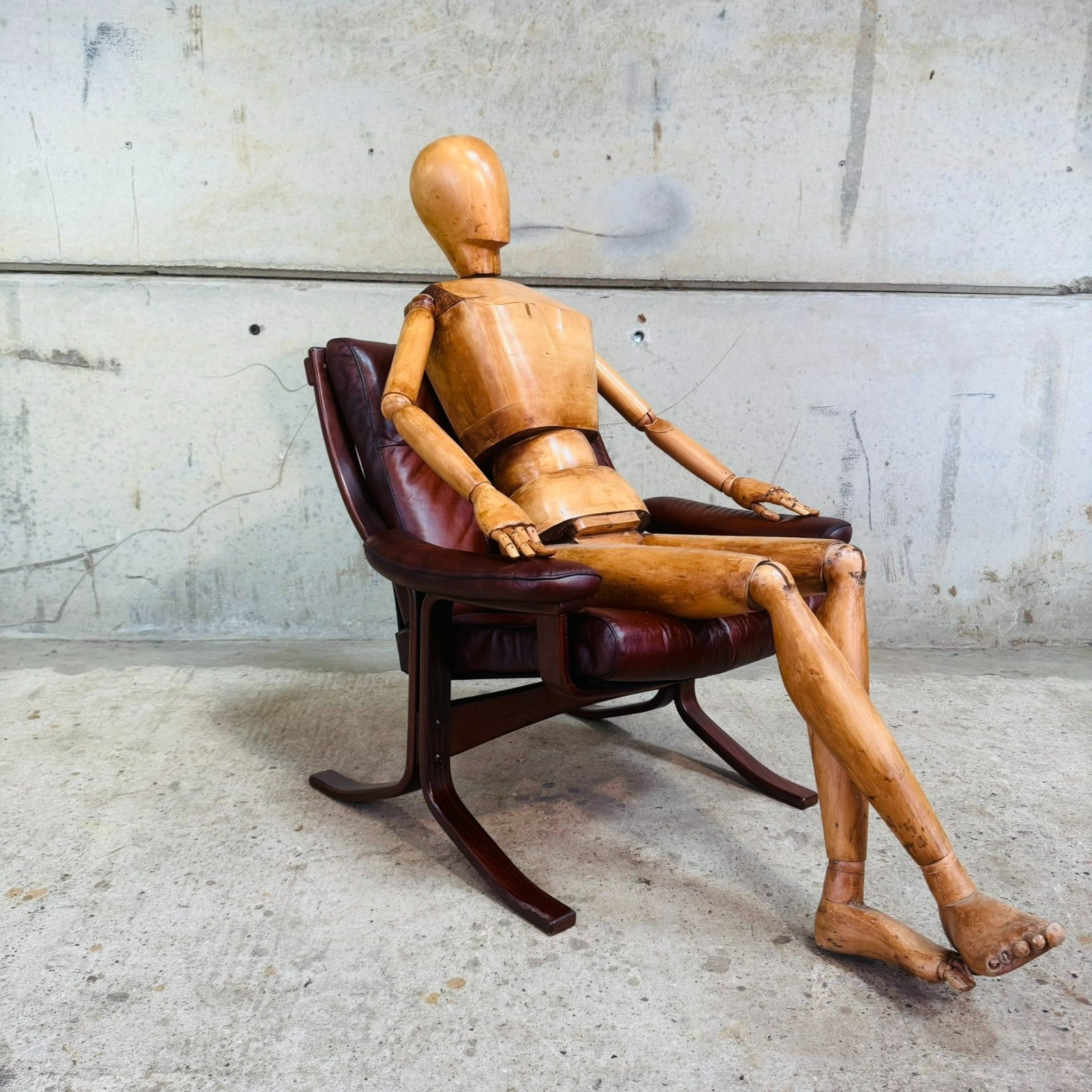 Norwegian 1970s Vintage Tan Leather Bentwood Chair