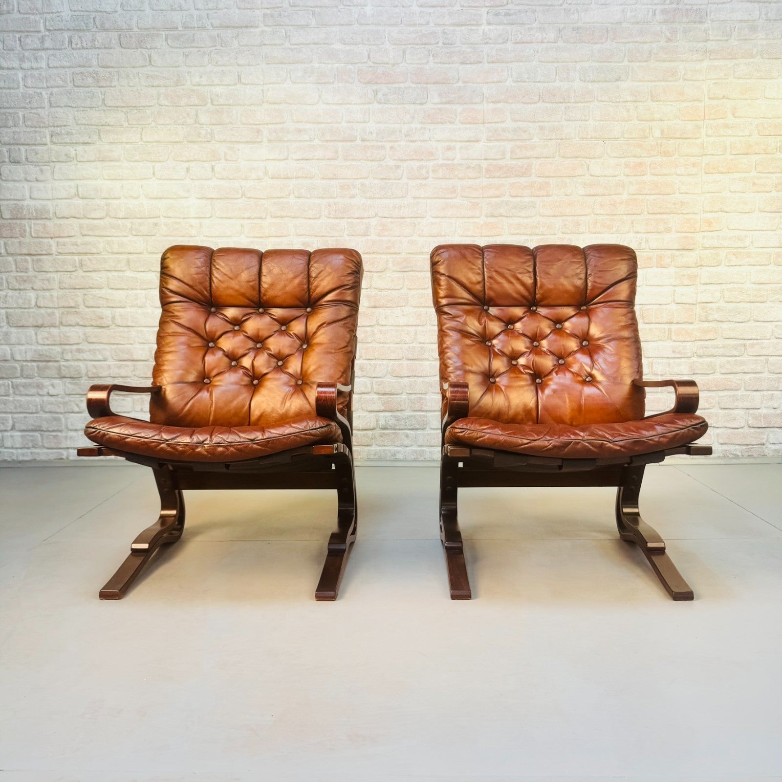 Pair of Vintage 1970s Norwegian Kengu Lounge Chairs by Rybo Rykken