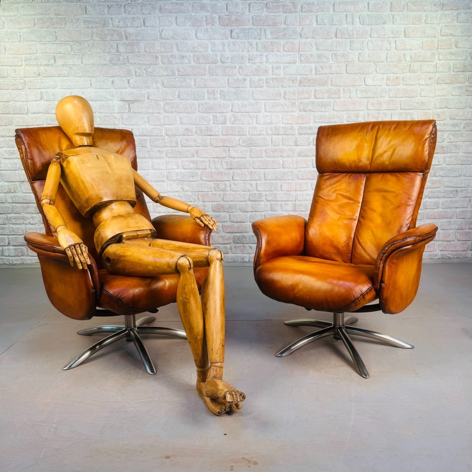 Vintage Pair of Danish High Back Swivel Recliner Chairs – Light Tan Leather