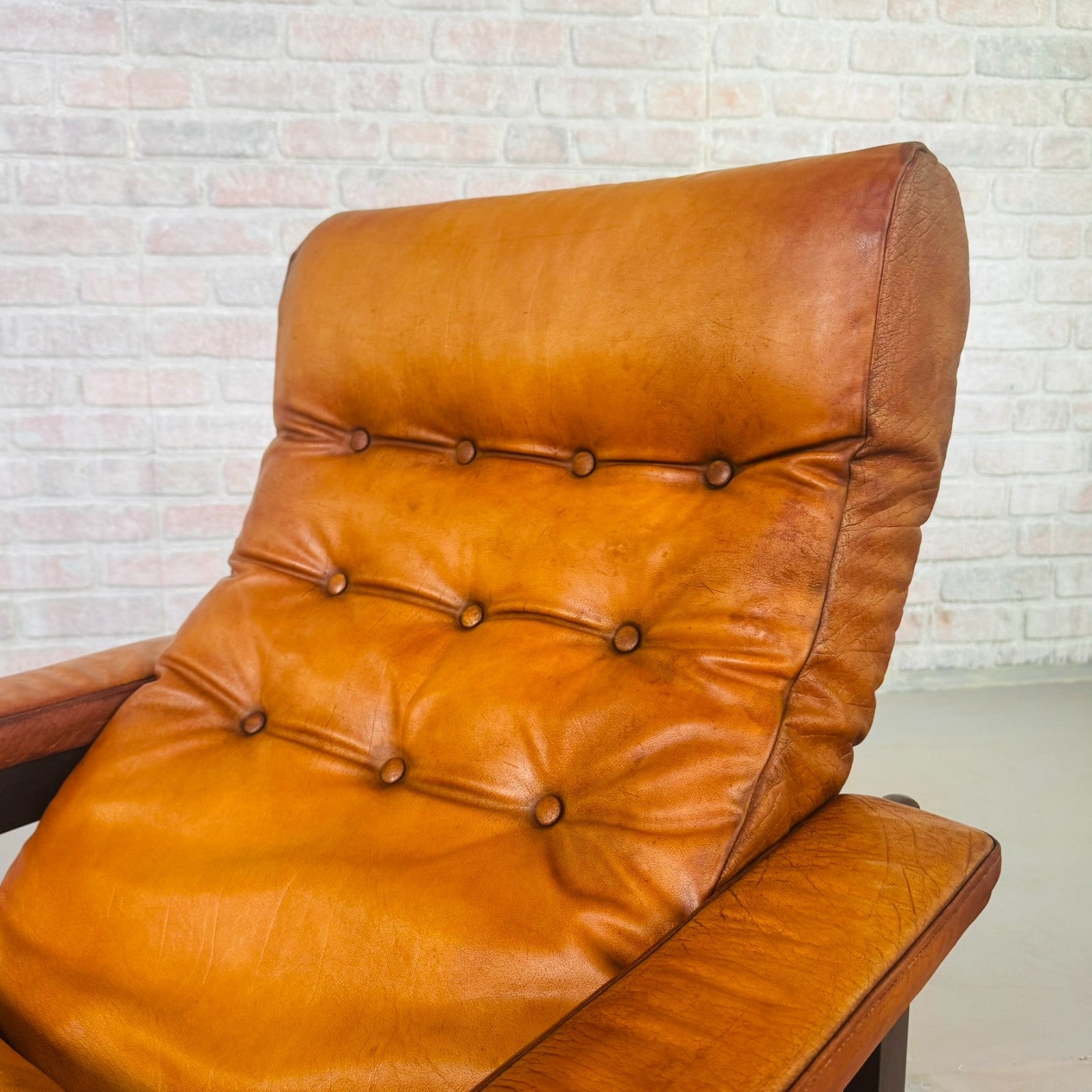 Vintage Danish Tan Leather Lounge Chairs – Solid Beech Frame