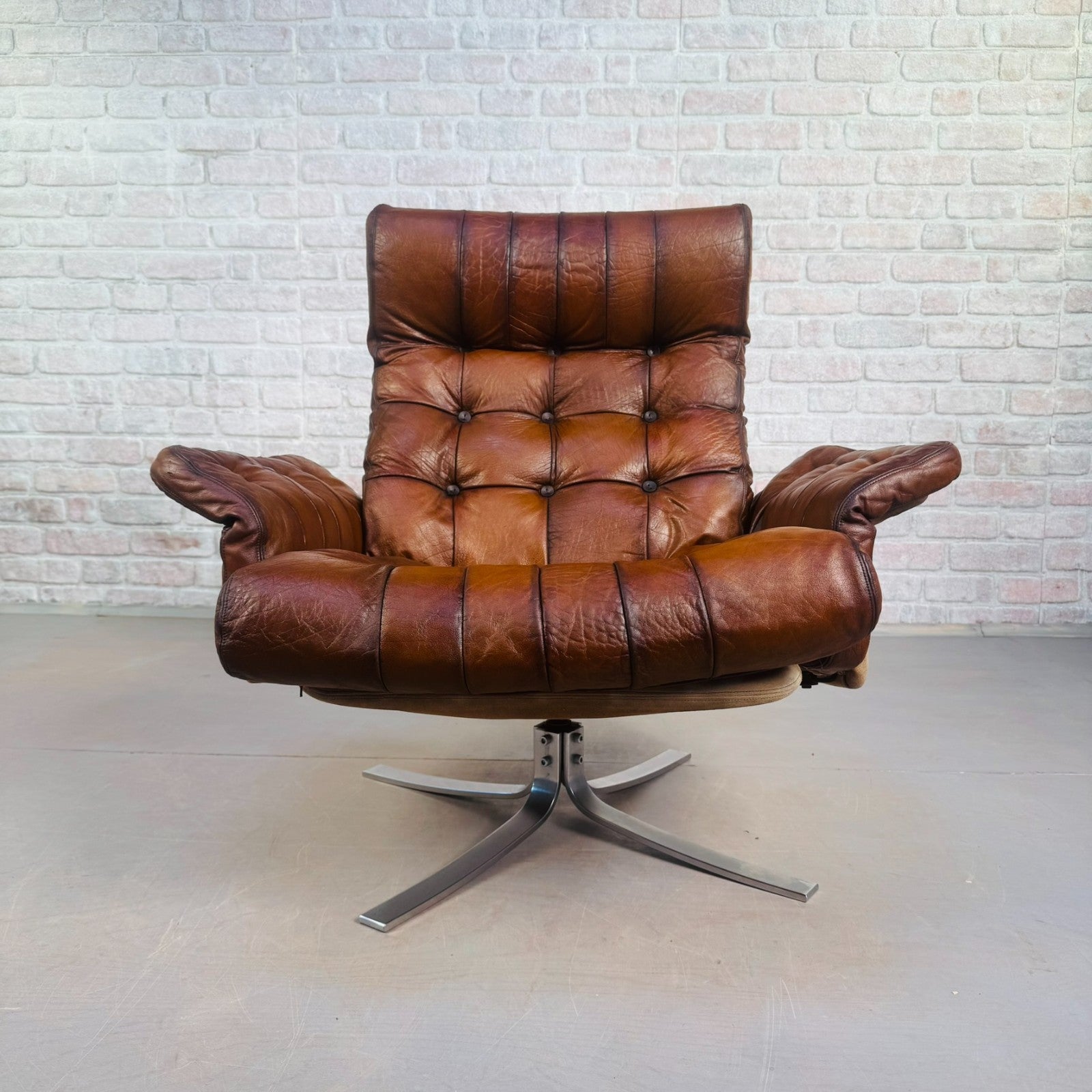 Vintage 60s Søren Nissen & Ebbe Gehl Swivel Lounge Chair by Jeki Møbler