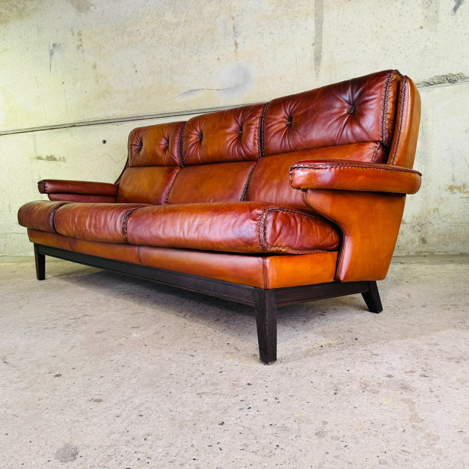 1970s Vintage Danish Long Three-Seater Cognac Leather Sofa – High Back