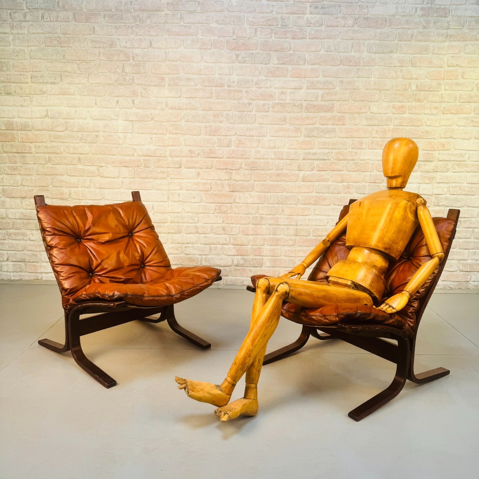 Pair of Vintage Westnofa Siesta Tan Leather Lounge Chairs by Ingmar Relling