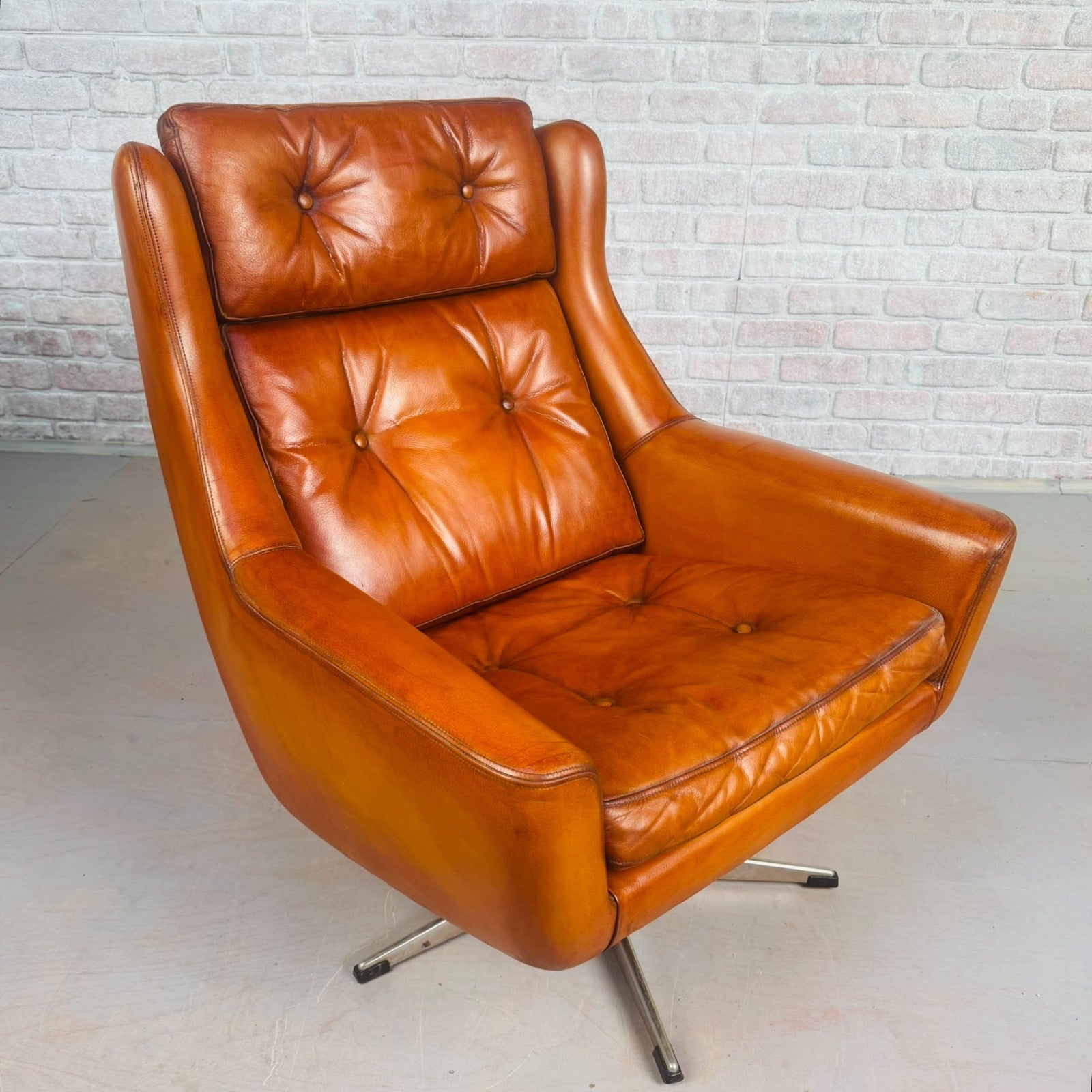 Vintage 1970s Danish Cognac Leather Egg Swivel Chair by Eran