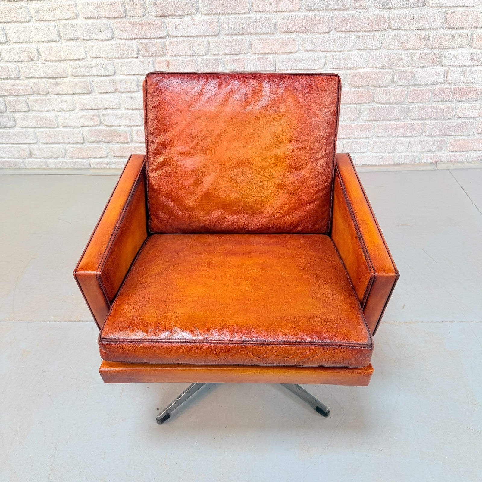 Vintage 1970s Danish Cognac Hand-Dyed Leather Swivel Chair