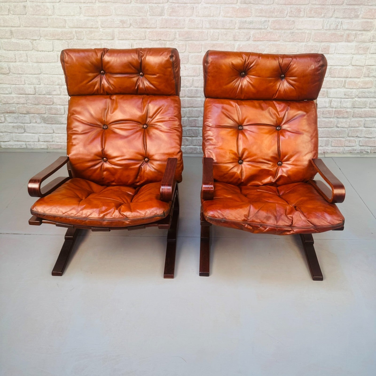 Vintage 1970s Hove Mobler Skyline Lounge Chairs Tan Leather Bentwood Beech