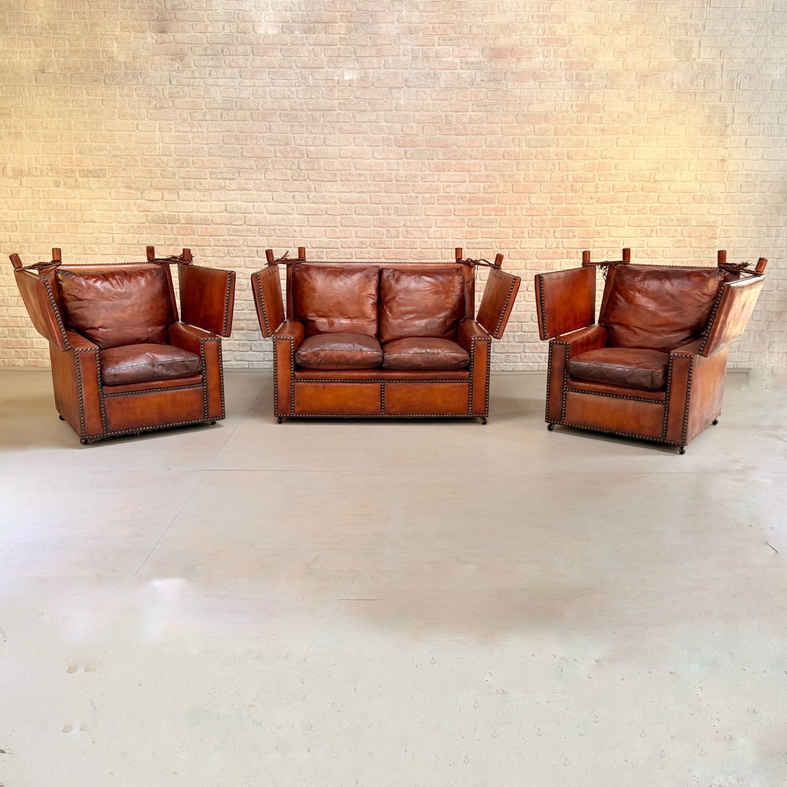 Vintage 1930s Knole Drop End Tan Leather Sofa & Armchairs Suite Antique