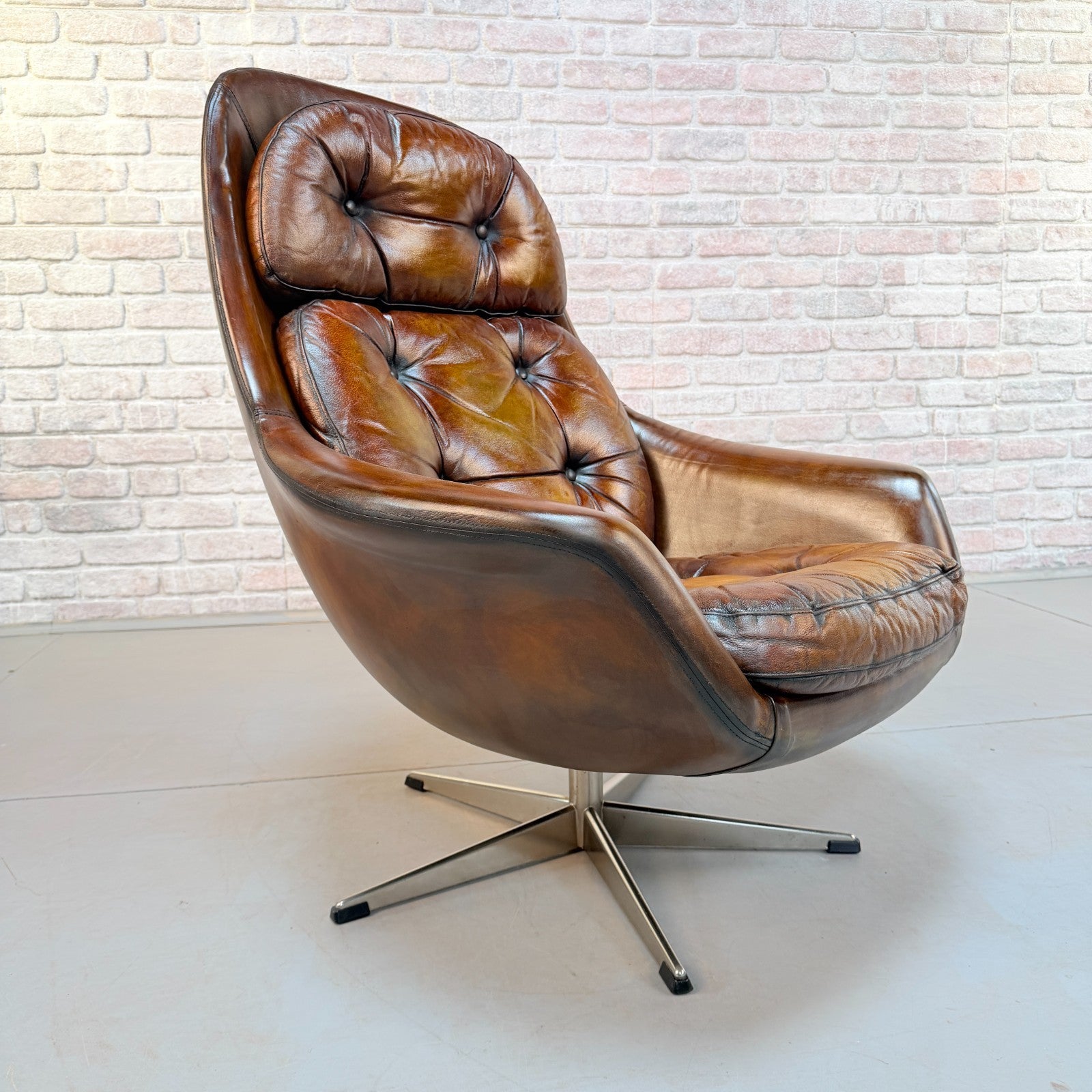 Vintage H.W. Klein for Bramin Swivel Tan Hand-Dyed Leather Egg Chair