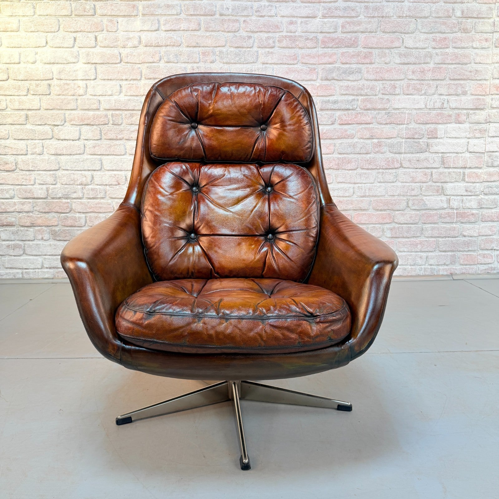 Vintage H.W. Klein for Bramin Swivel Tan Hand-Dyed Leather Egg Chair