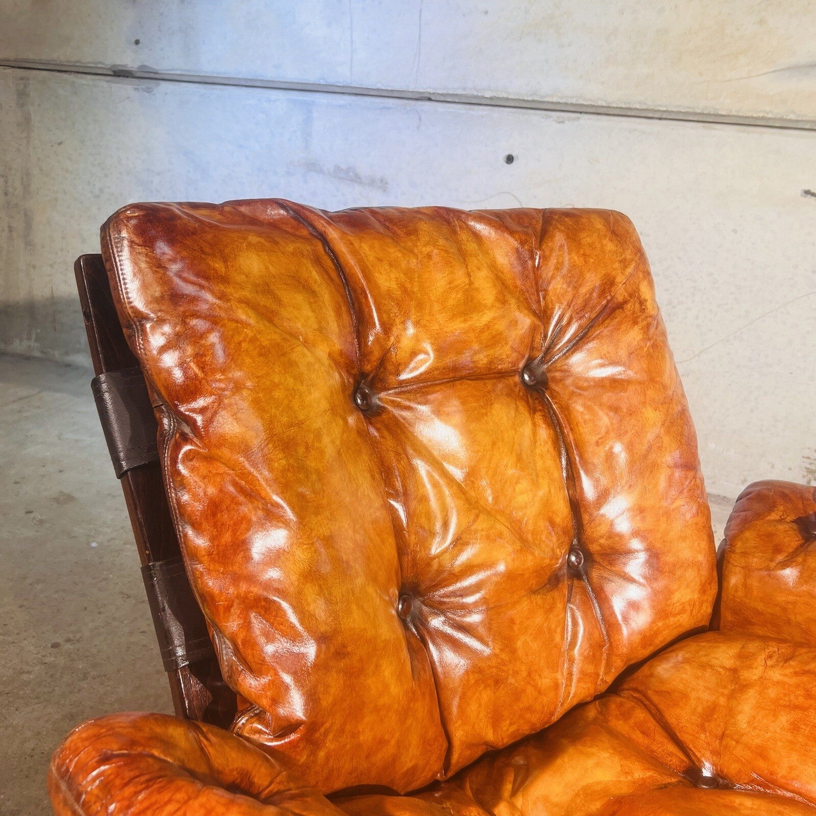 Pair of Vintage Norwegian Mid C Tan Leather Armchairs by Oddvin Rykke