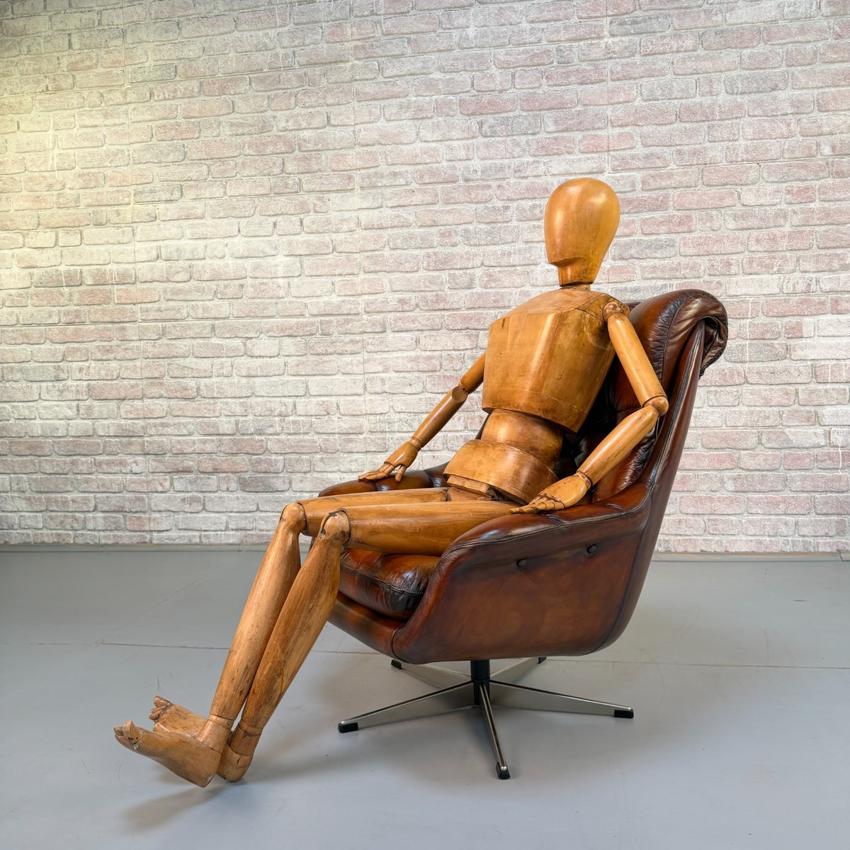 Vintage Danish Tan Leather Swivel Armchair – Hand Dyed Beautiful Patina